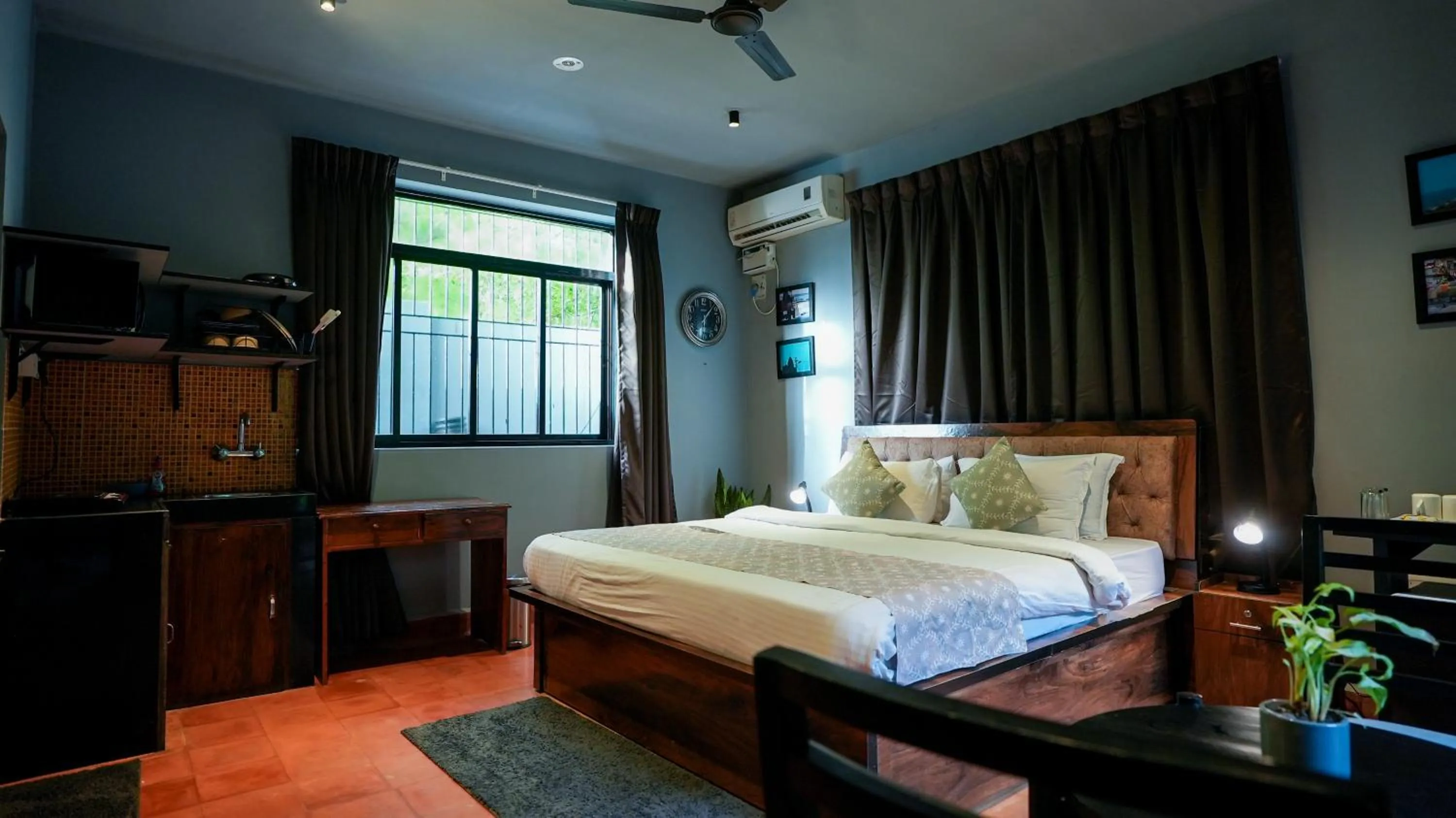 Bed in Sortby Stays, Vagator