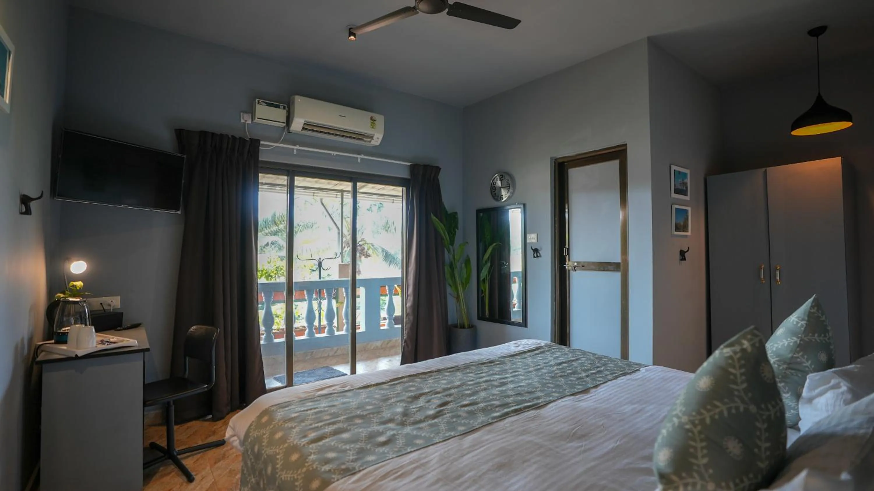 Balcony/Terrace, Bed in Sortby Stays, Vagator