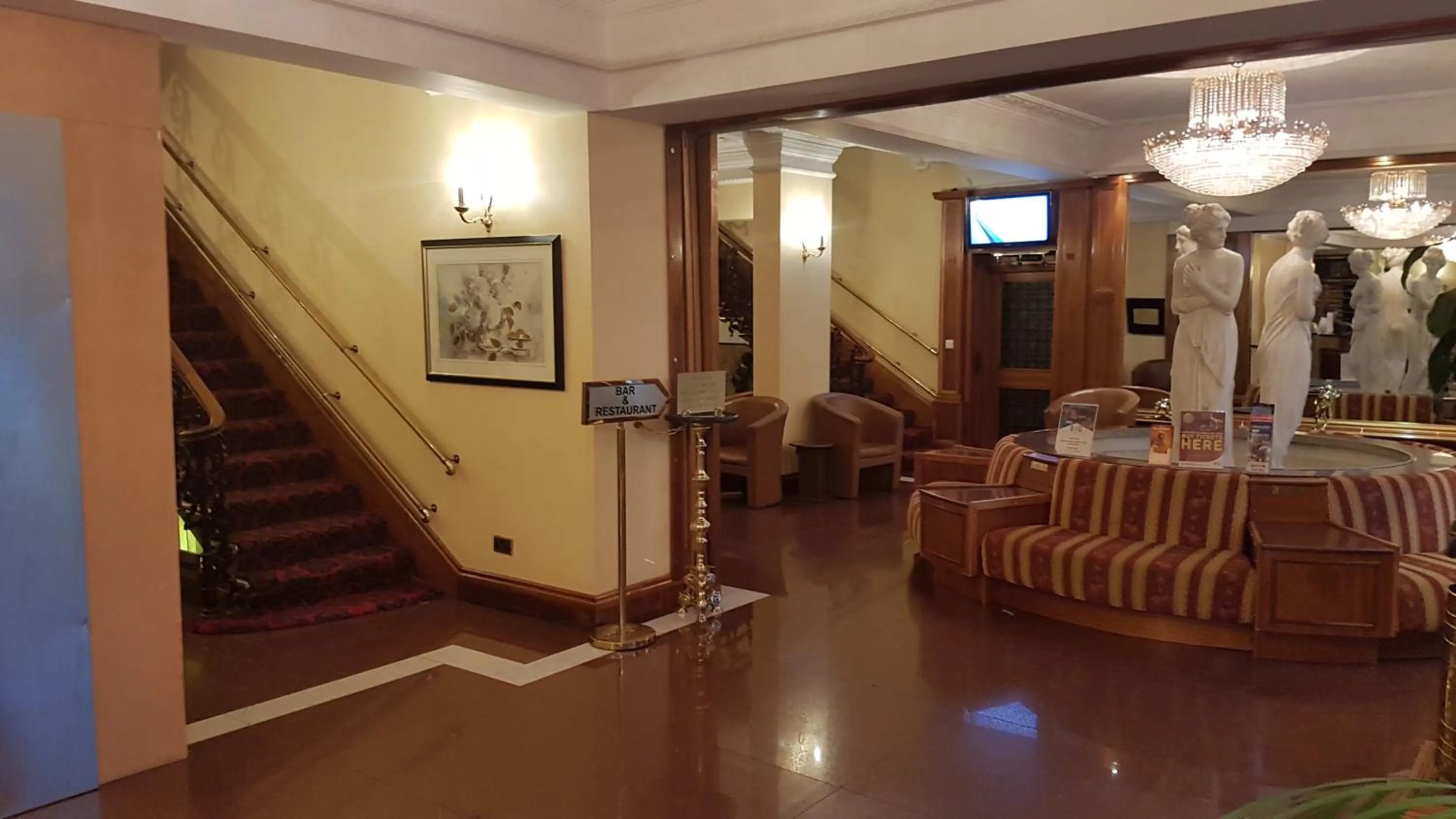 Lobby or reception in Abbey Court Hotel - Hyde Park