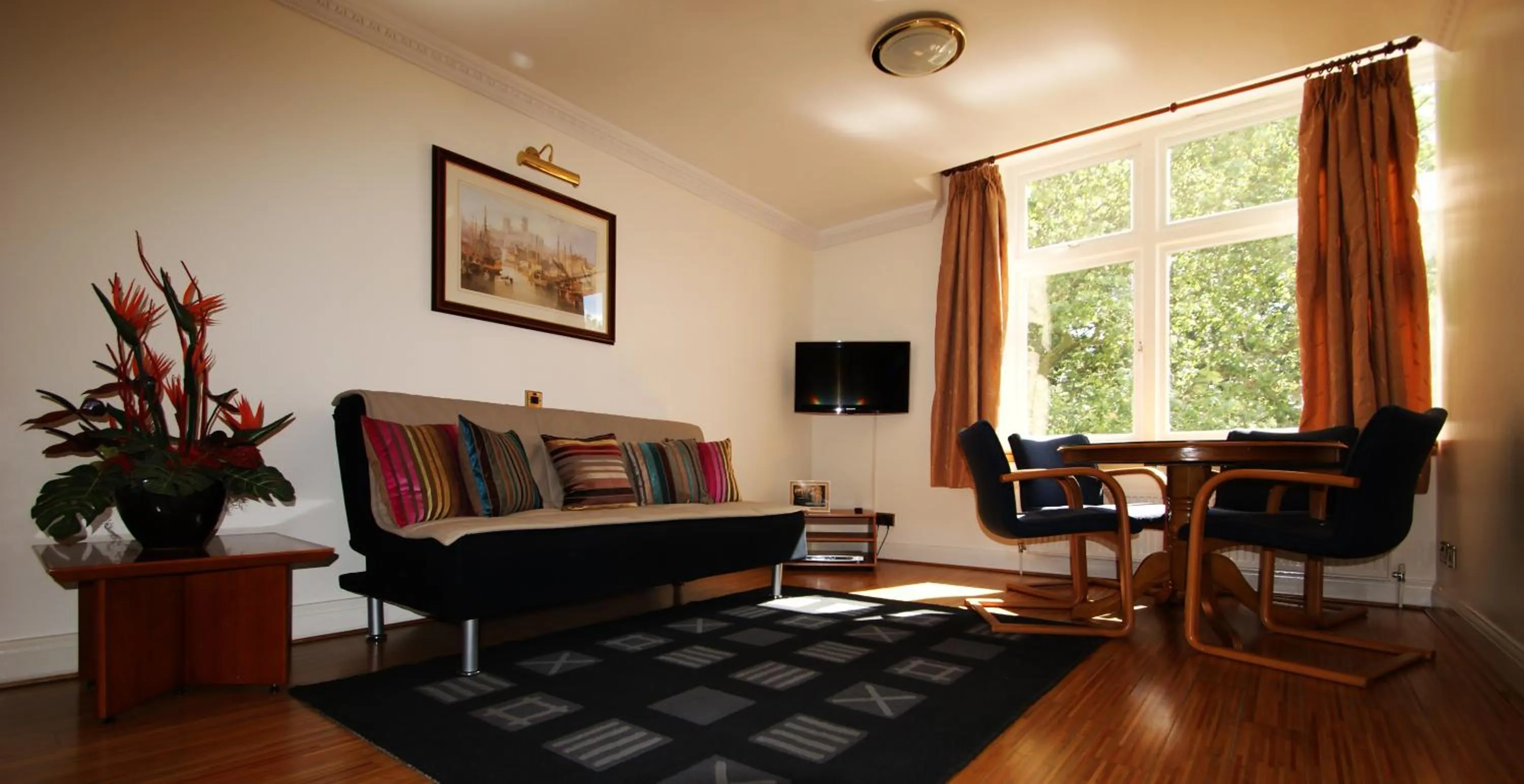 Living room in Abbey Court Hotel - Hyde Park