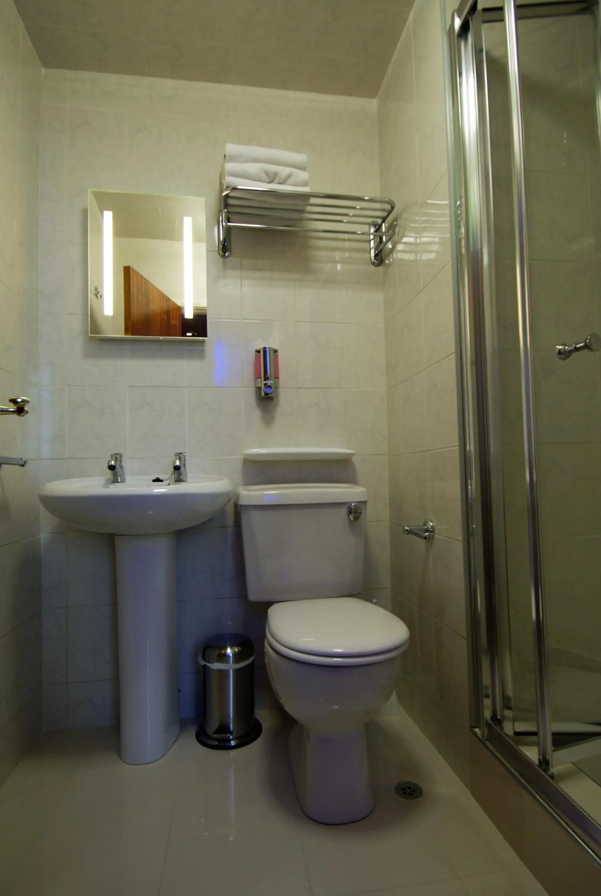 Bathroom in Abbey Court Hotel - Hyde Park