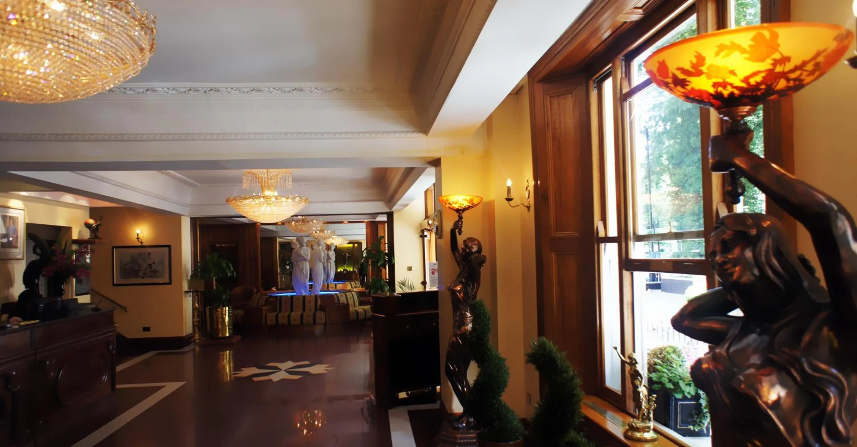 Lobby or reception in Abbey Court Hotel - Hyde Park