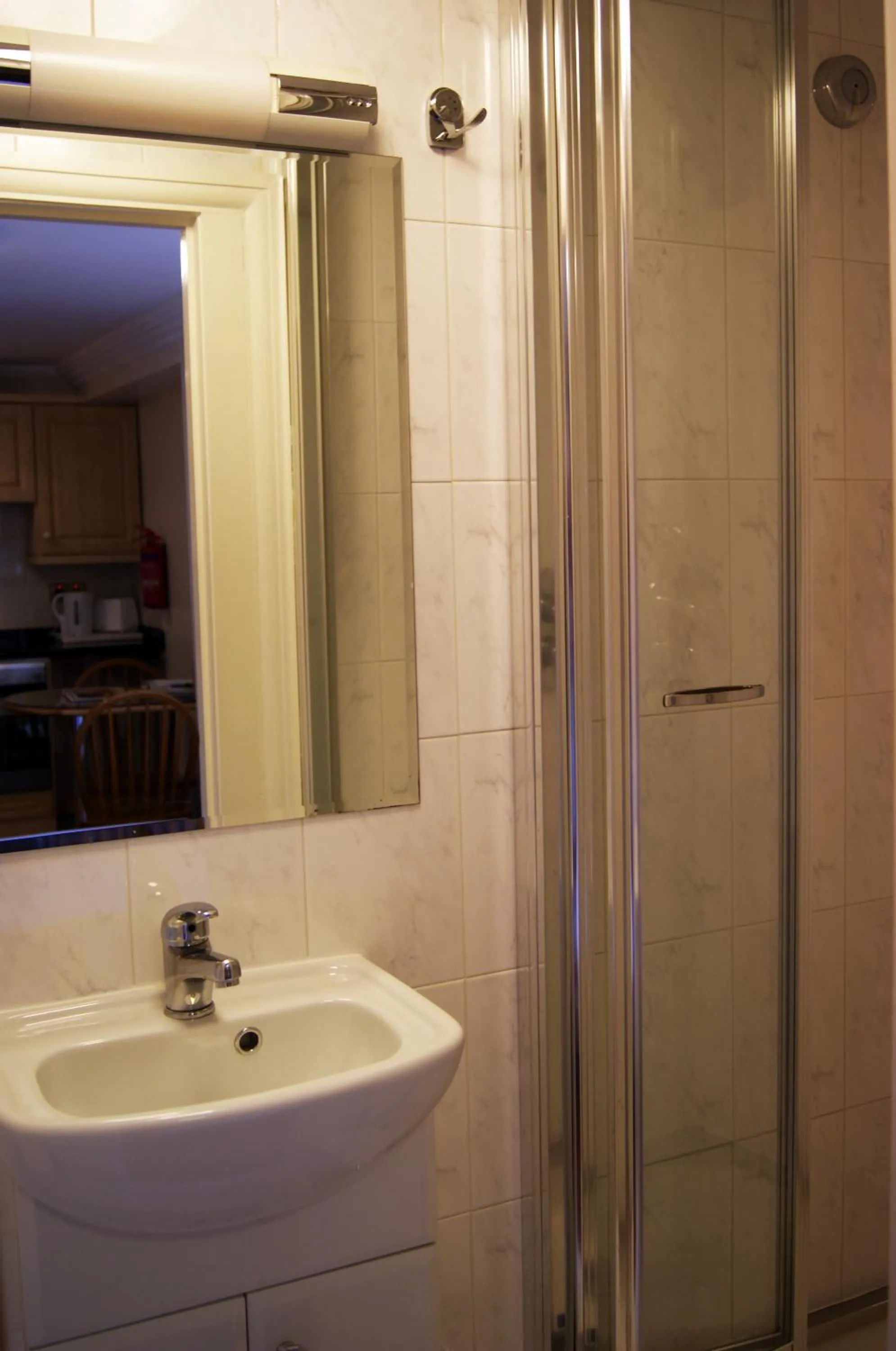 Bathroom in Abbey Court Hotel - Hyde Park