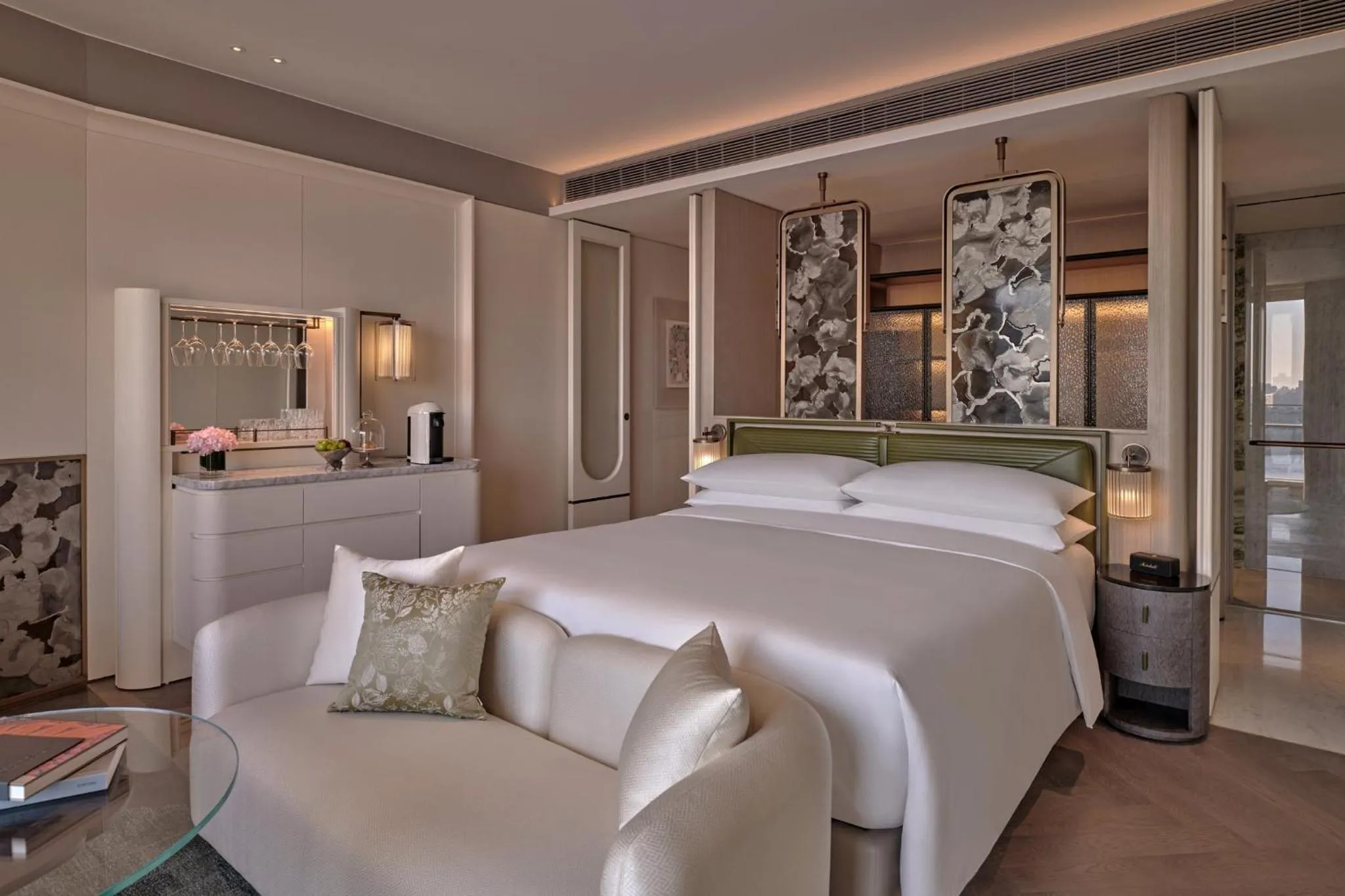Photo of the whole room, Bed in Regent Shanghai on the Bund