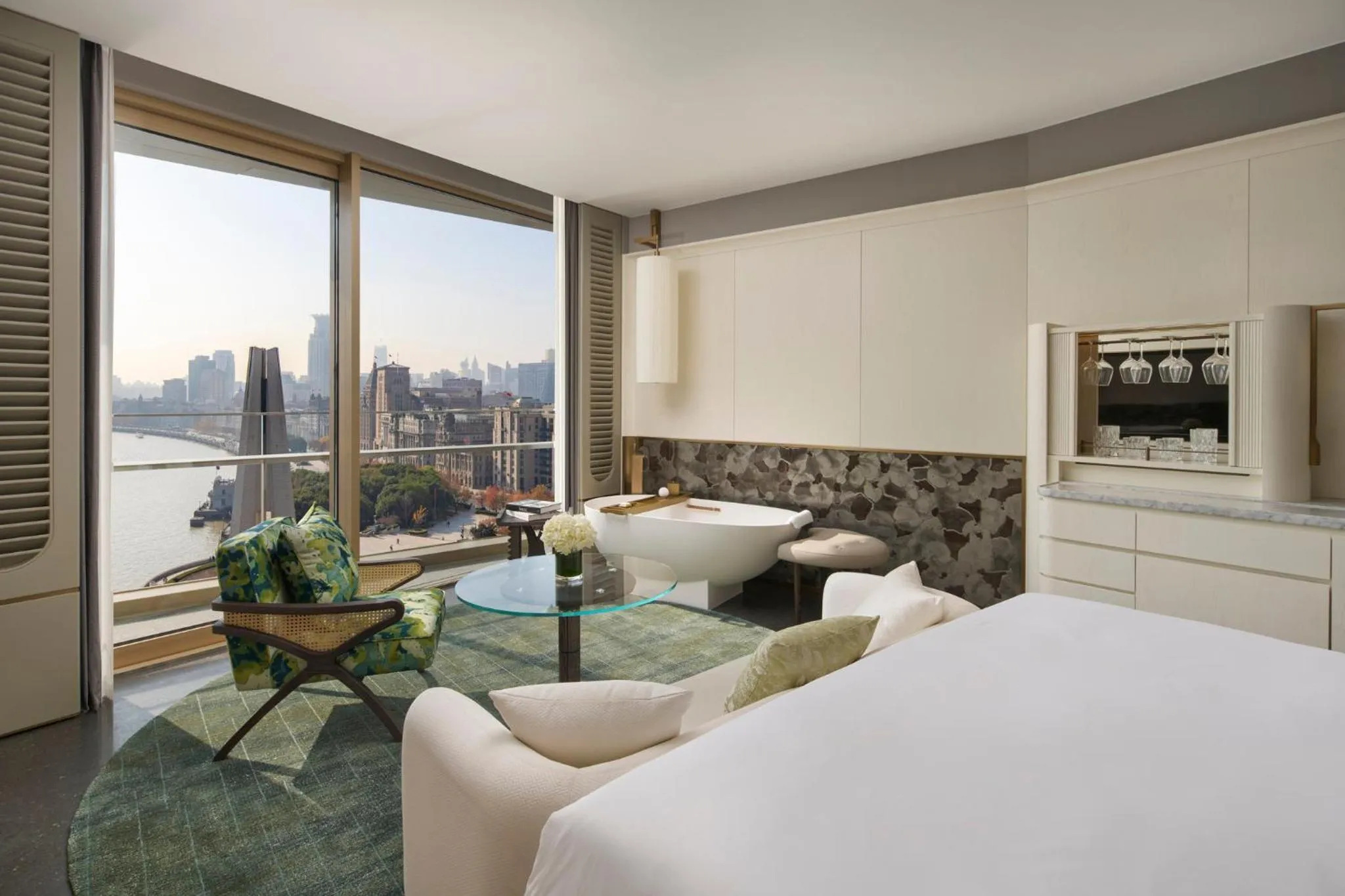 Photo of the whole room, Bed in Regent Shanghai on the Bund