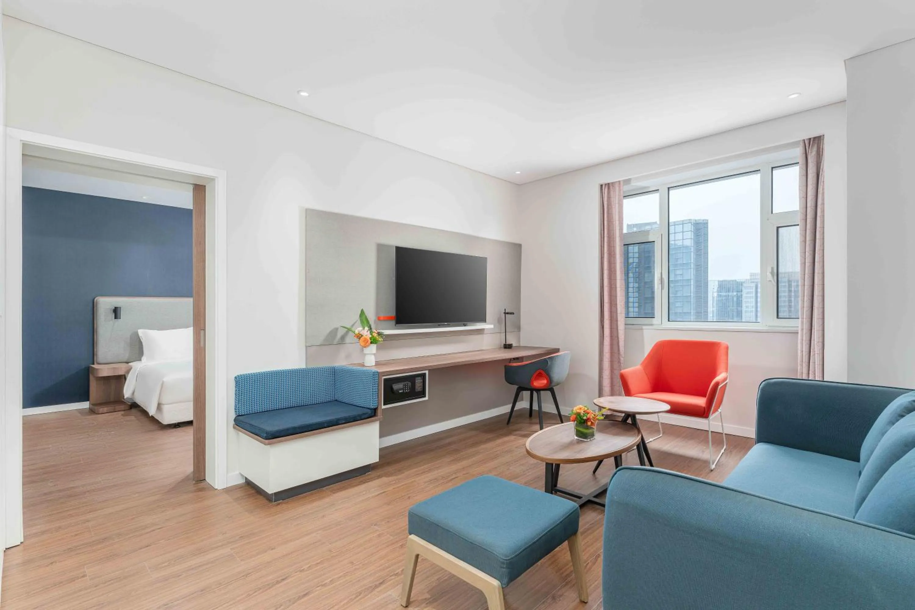 Living room in Holiday Inn Express Weifang City Center by IHG