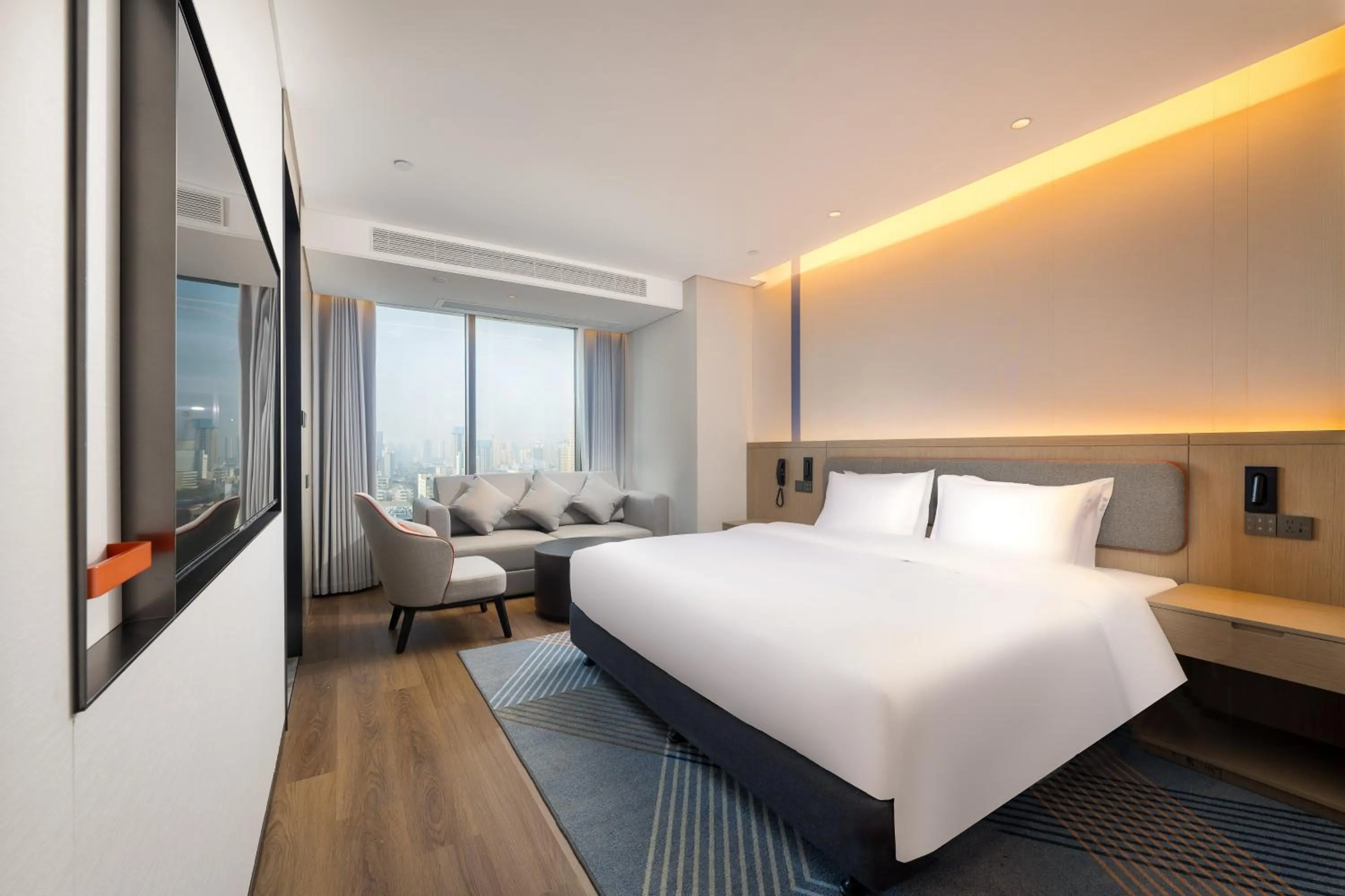 Photo of the whole room in Holiday Inn Express Heze City Center, an IHG Hotel