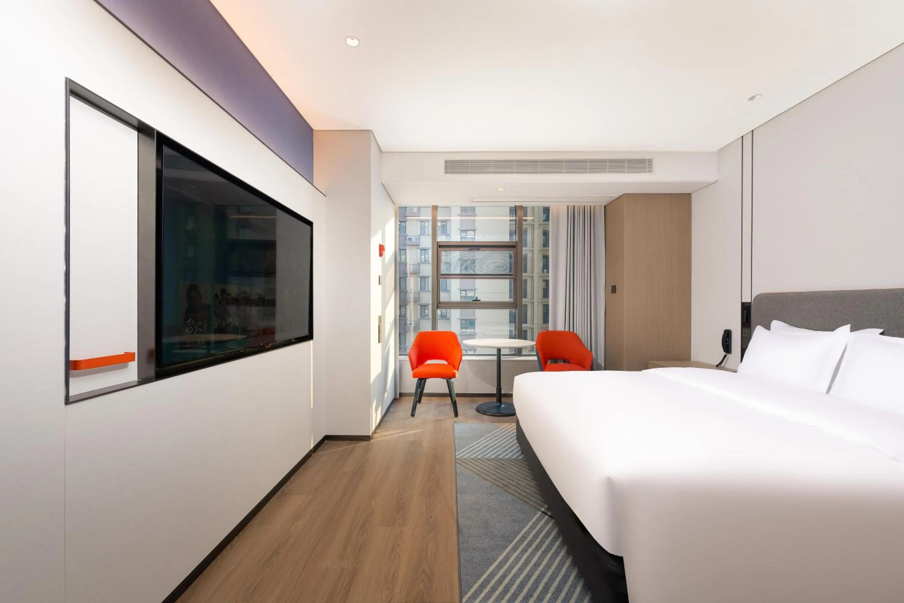 Photo of the whole room in Holiday Inn Express Heze City Center, an IHG Hotel