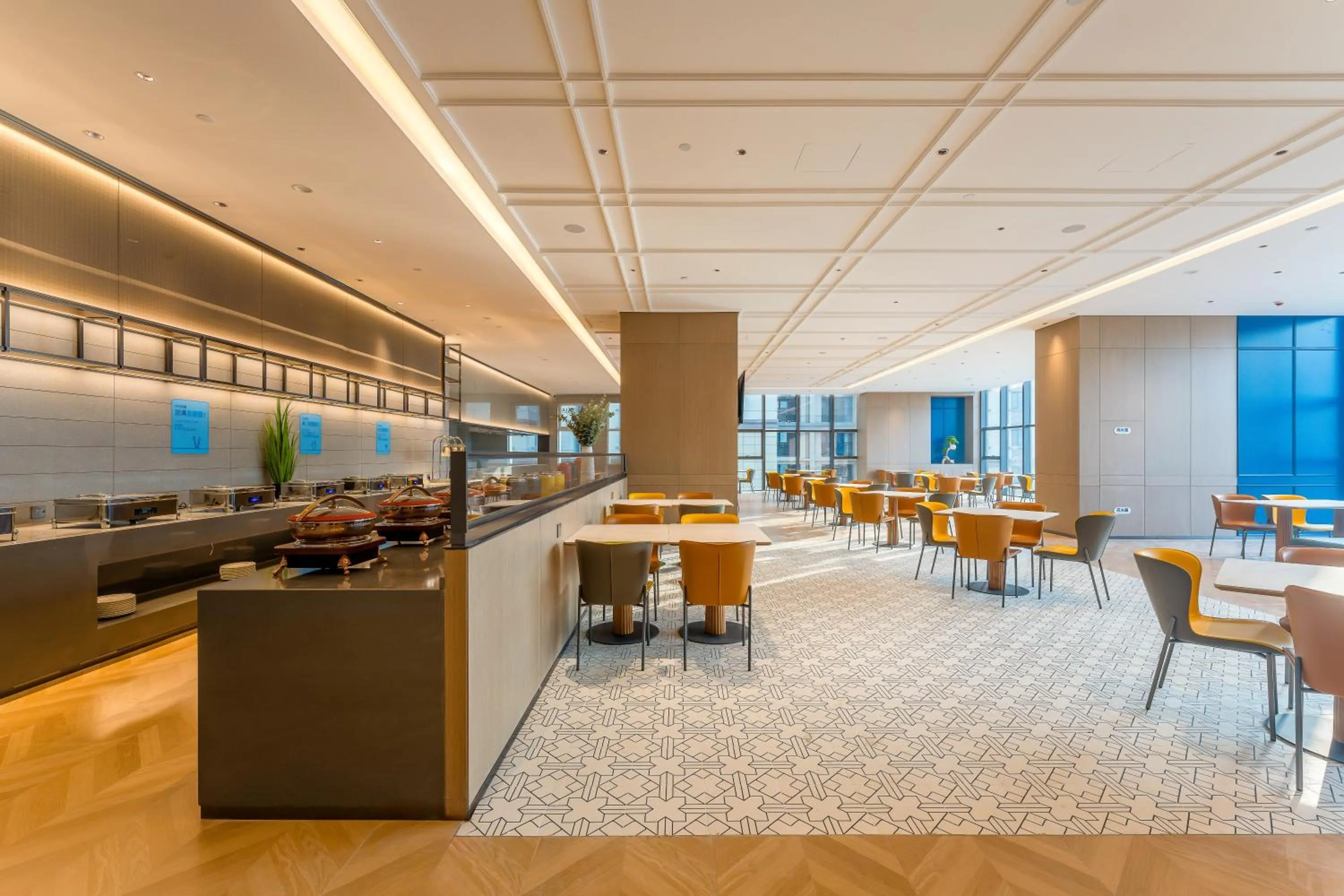 Restaurant/Places to Eat in Holiday Inn Express Heze City Center, an IHG Hotel