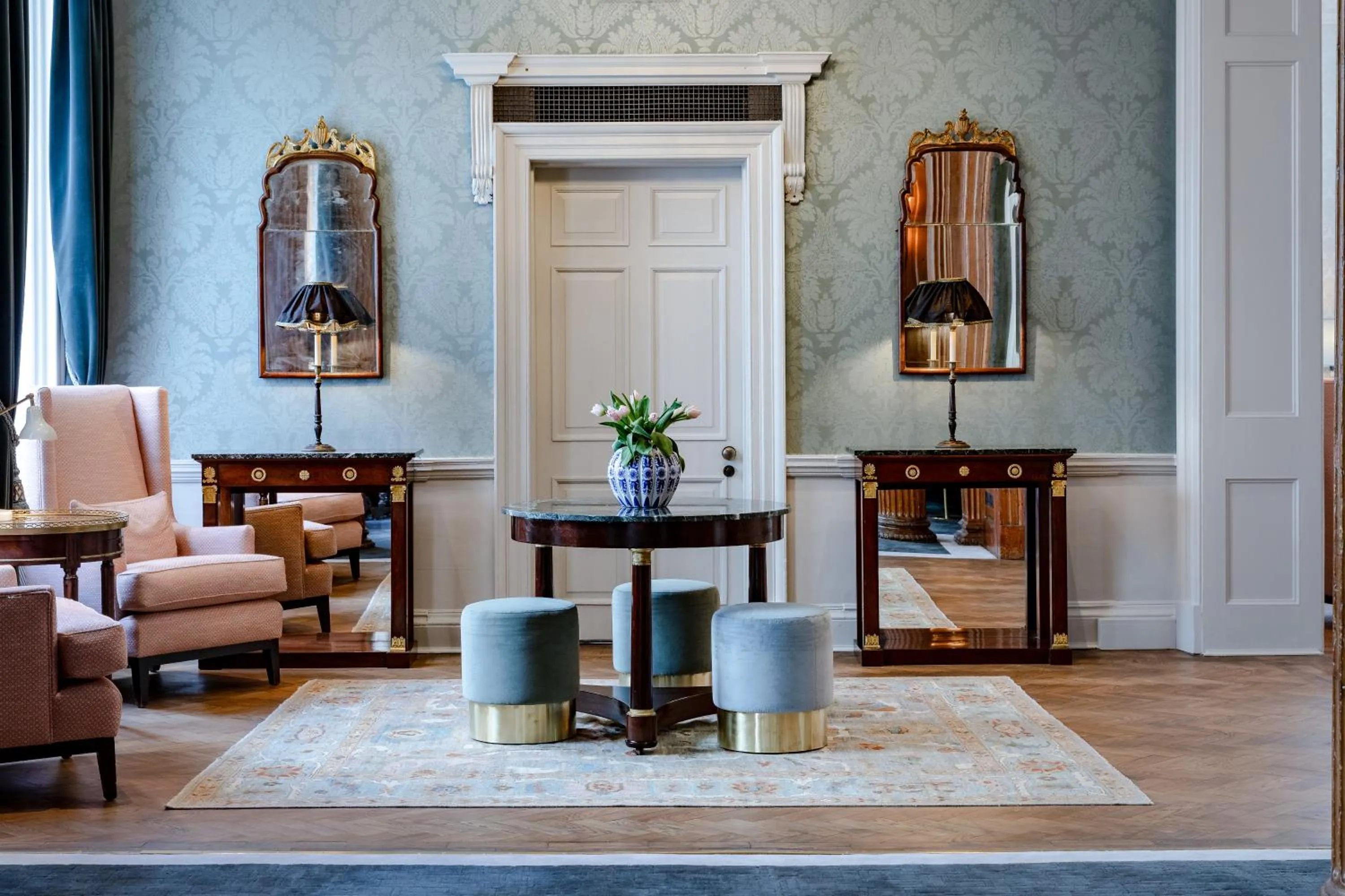 No. 30 Knightsbridge