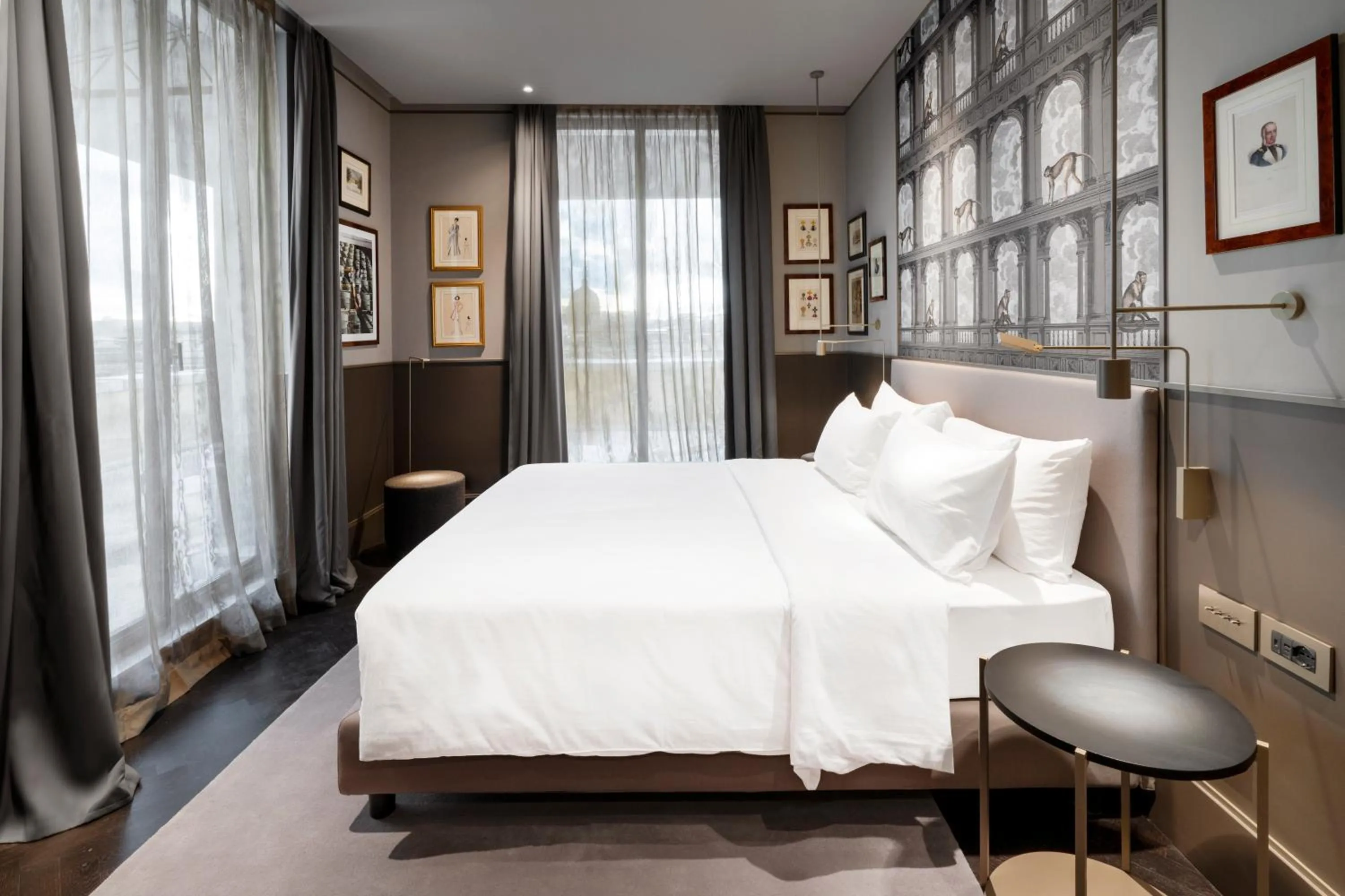 Balcony/Terrace, Bed in Radisson Collection Hotel, Roma Antica