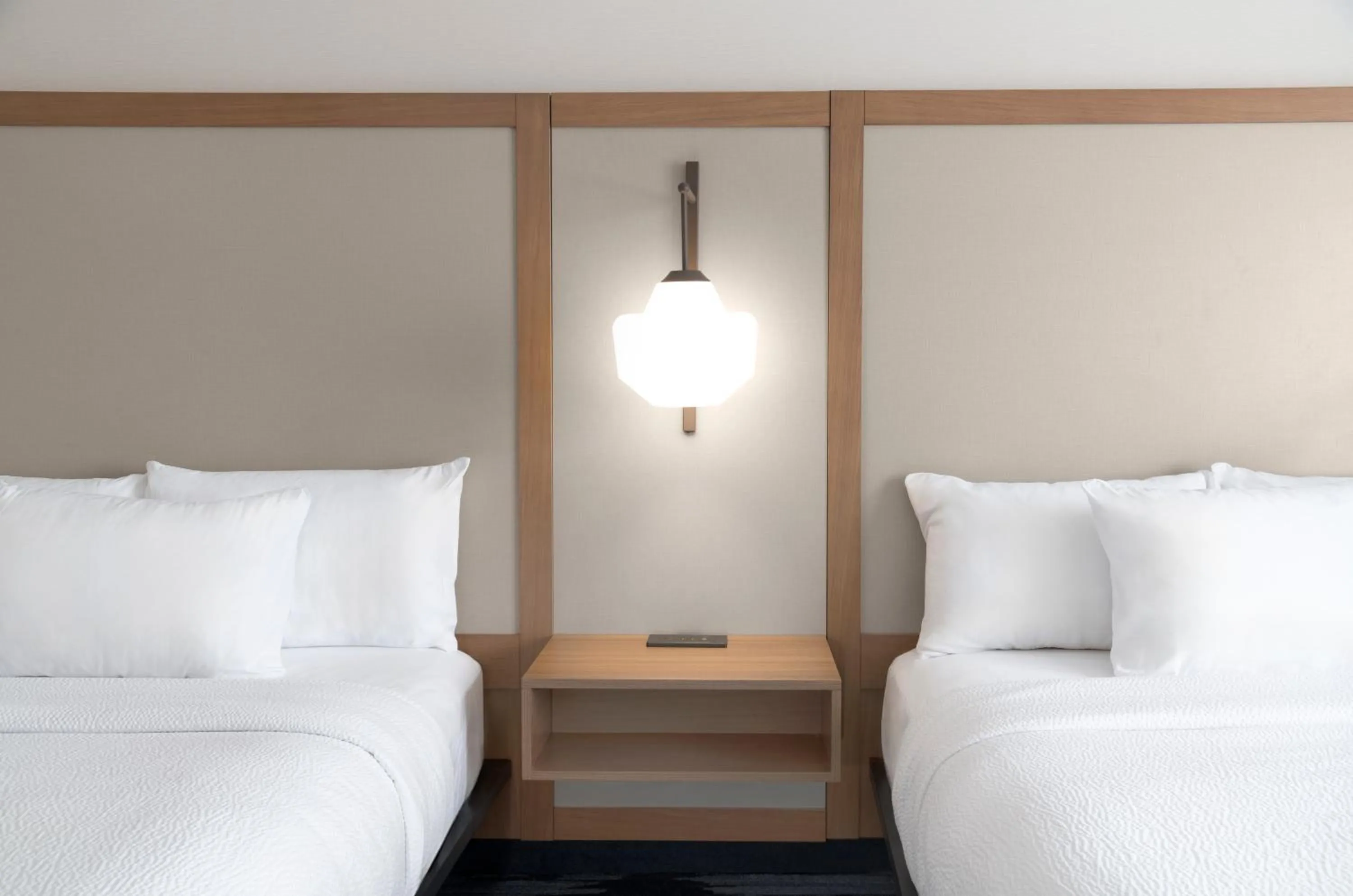 Bed in Fairfield by Marriott Inn & Suites Detroit Taylor