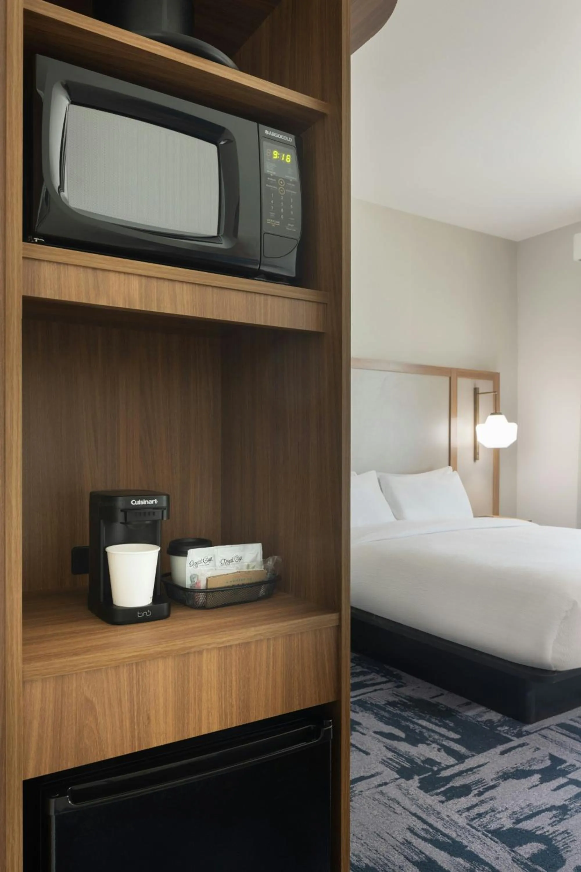 Photo of the whole room, Bed in Fairfield by Marriott Inn & Suites Montrose