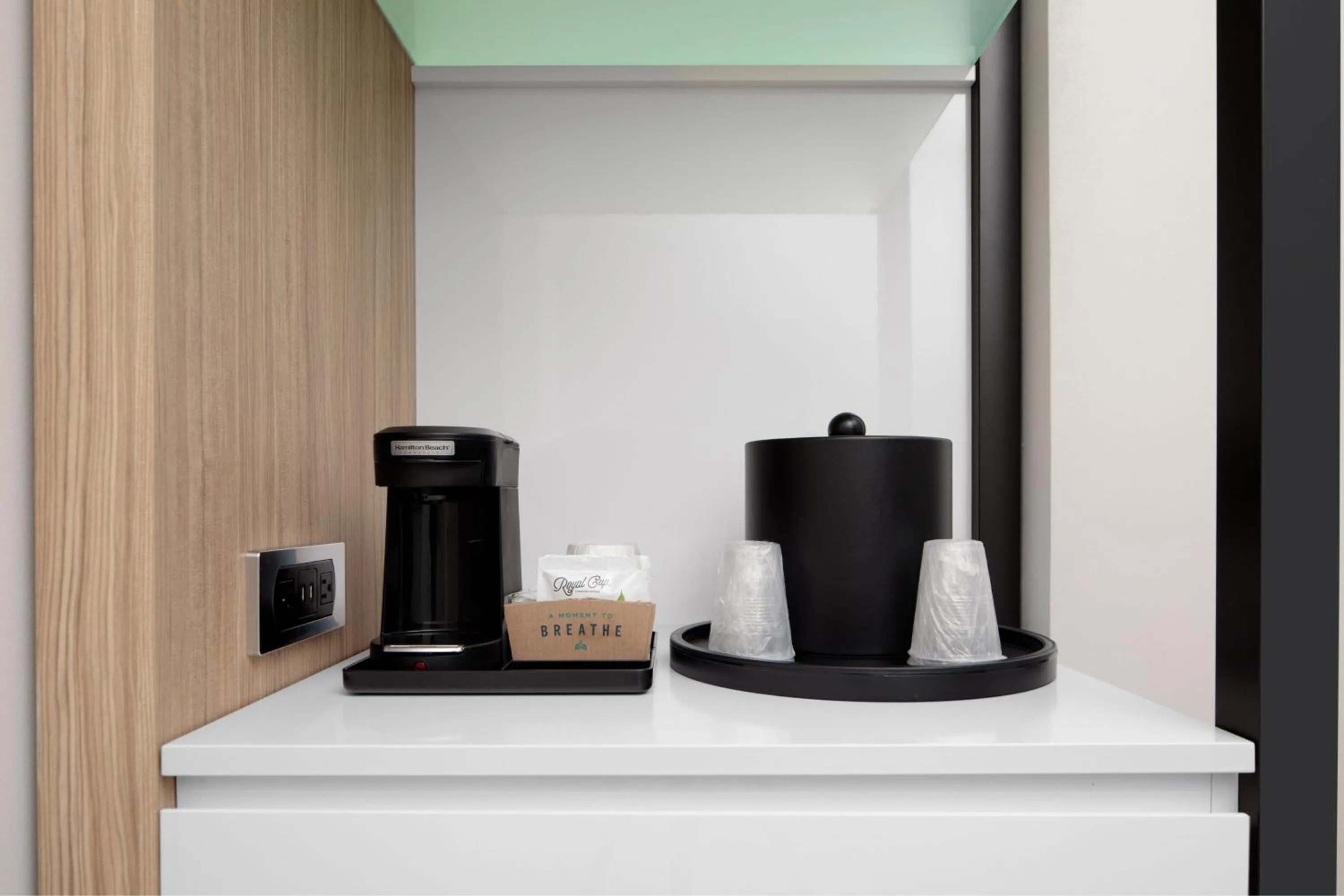 Lounge or bar in SpringHill Suites by Marriott Roanoke North