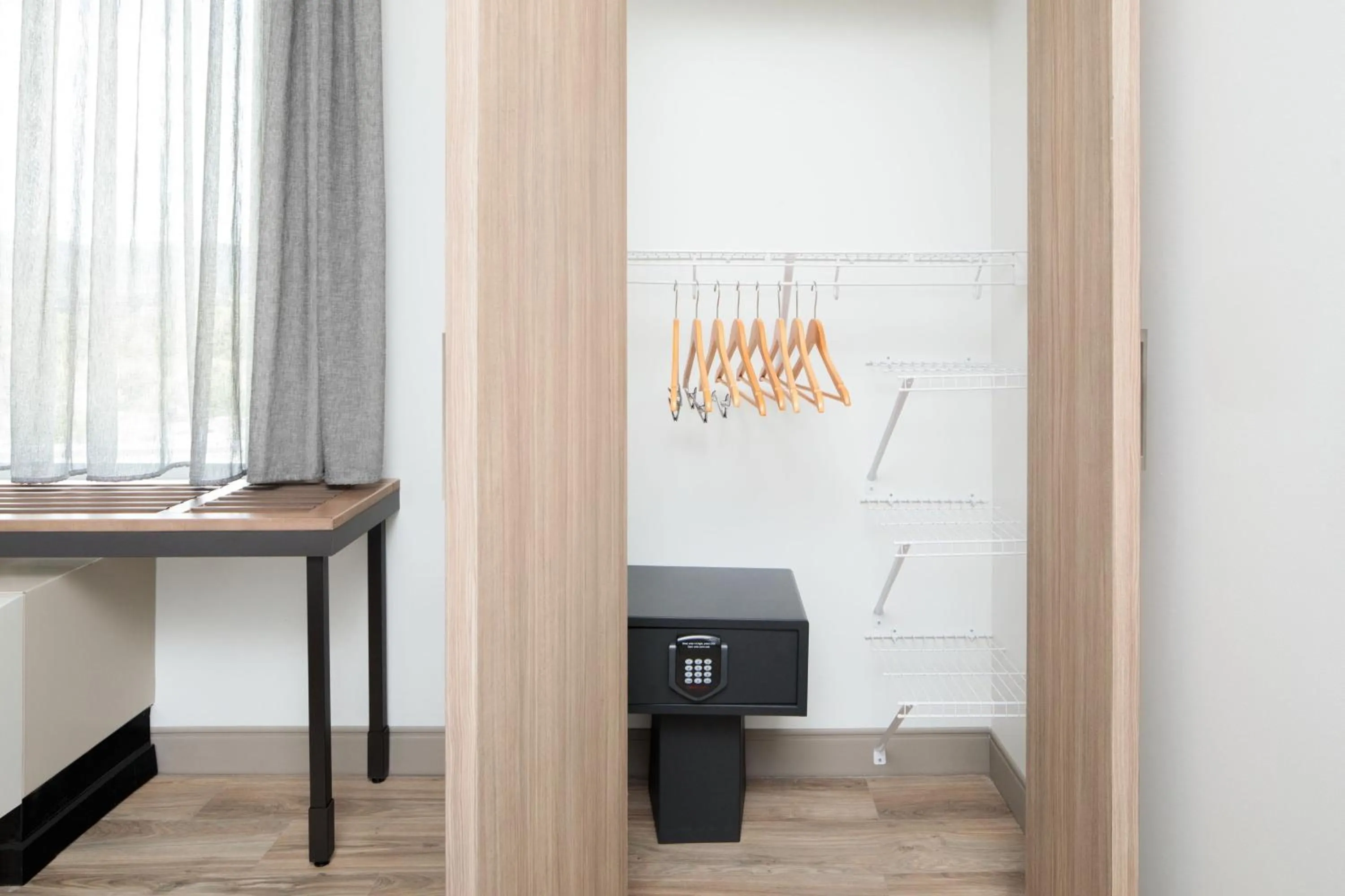 Photo of the whole room in SpringHill Suites by Marriott Roanoke North