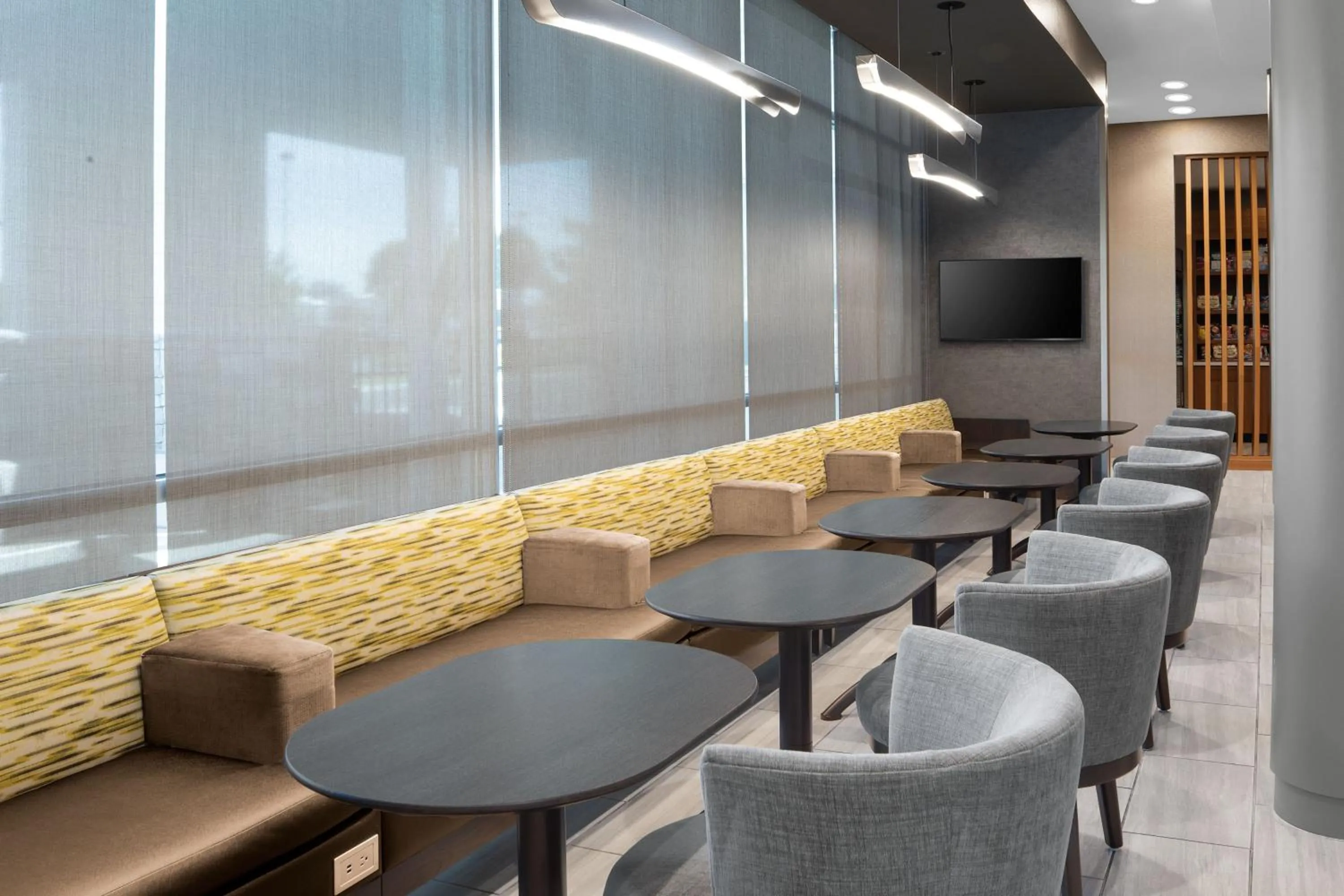 Lobby or reception in SpringHill Suites by Marriott Roanoke North