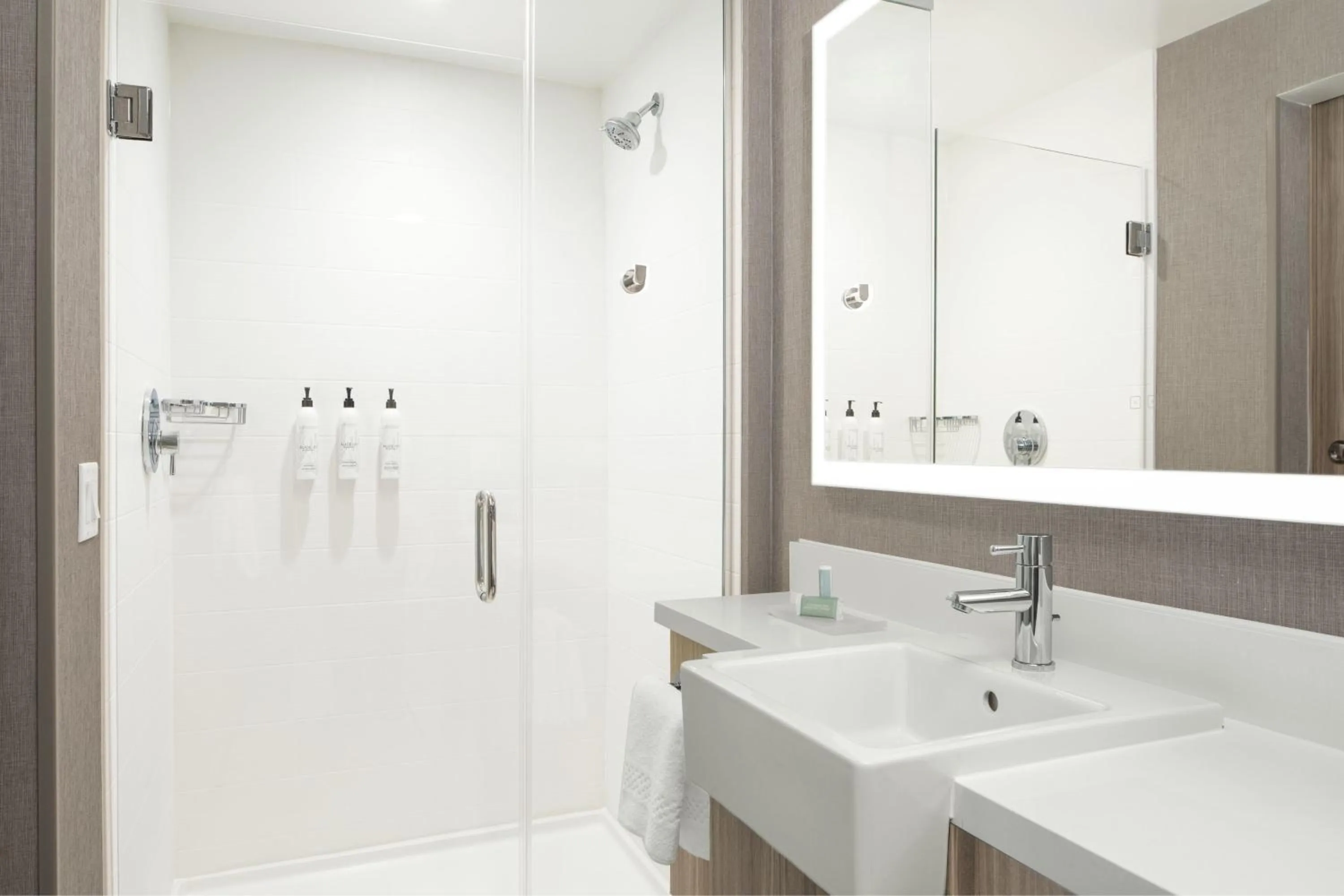 Bathroom in SpringHill Suites by Marriott Roanoke North