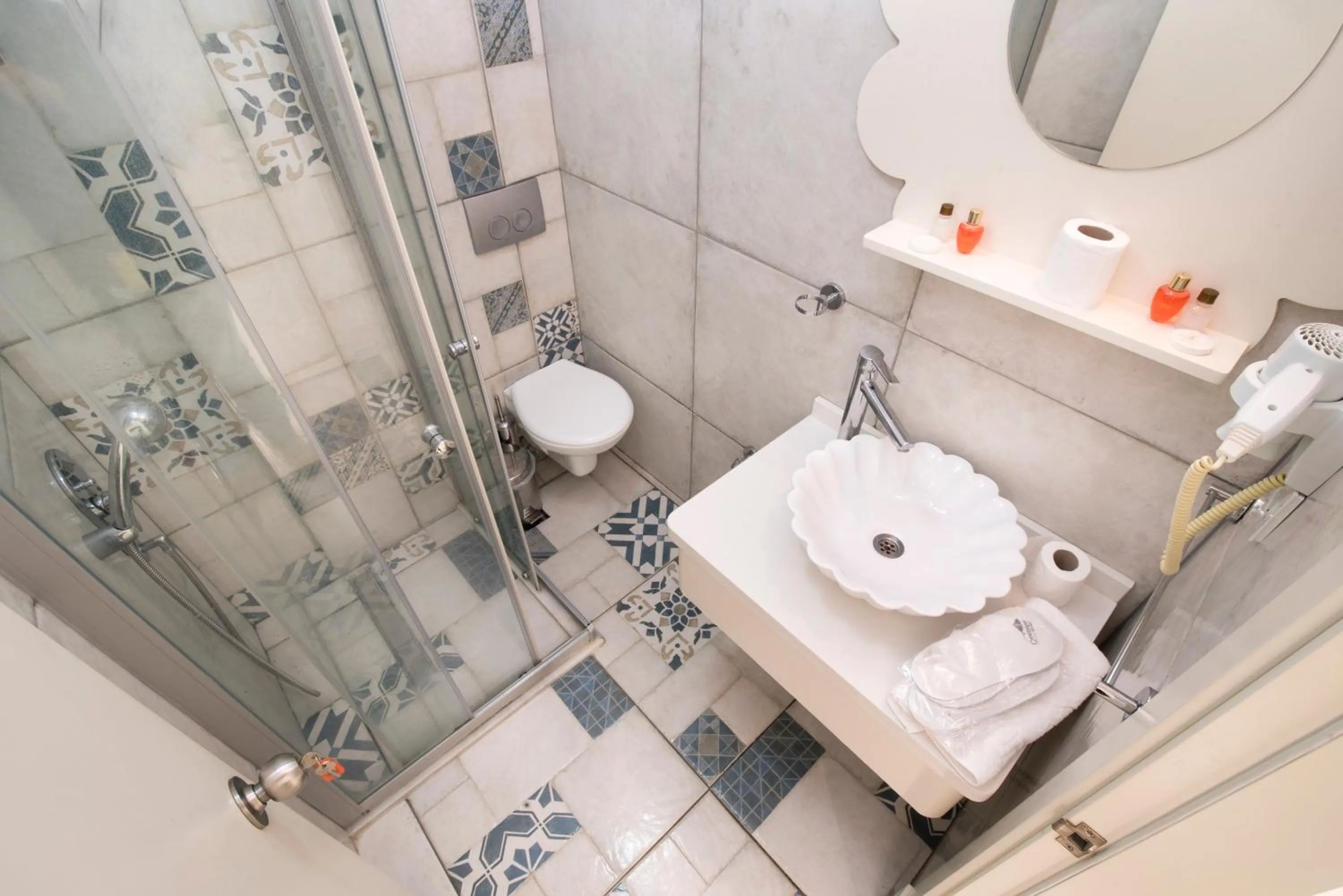 Bathroom in Buyukada Cankaya Hotel