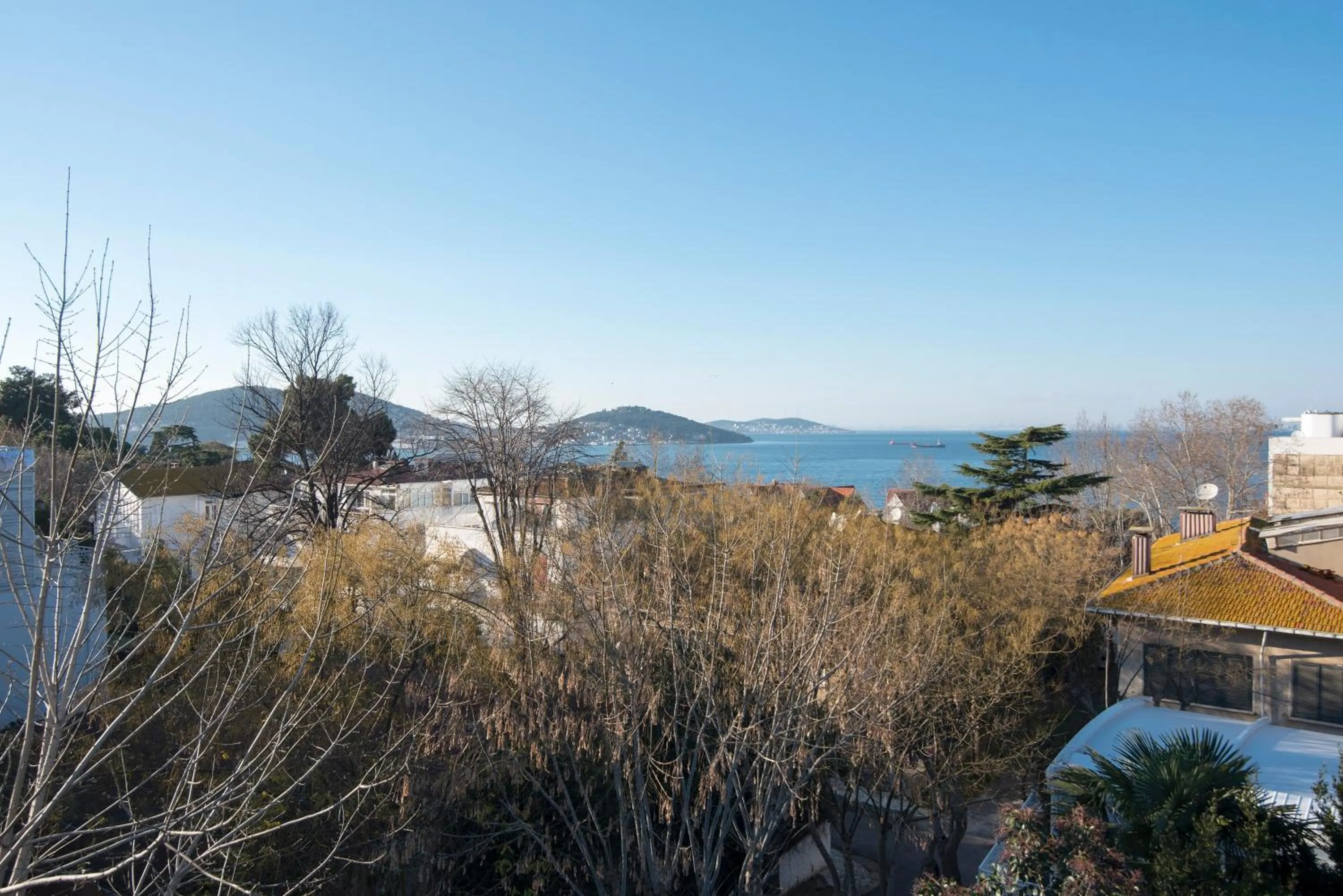 Sea view in Buyukada Cankaya Hotel