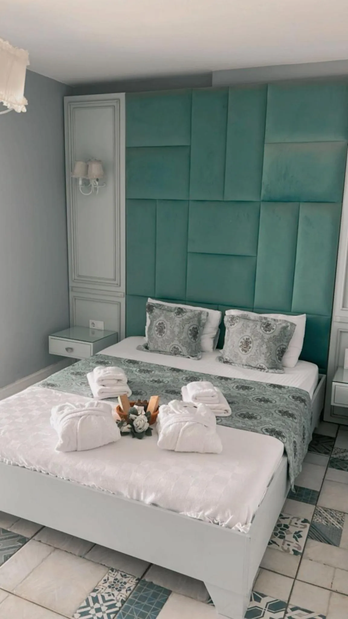 Bed in Buyukada Cankaya Hotel