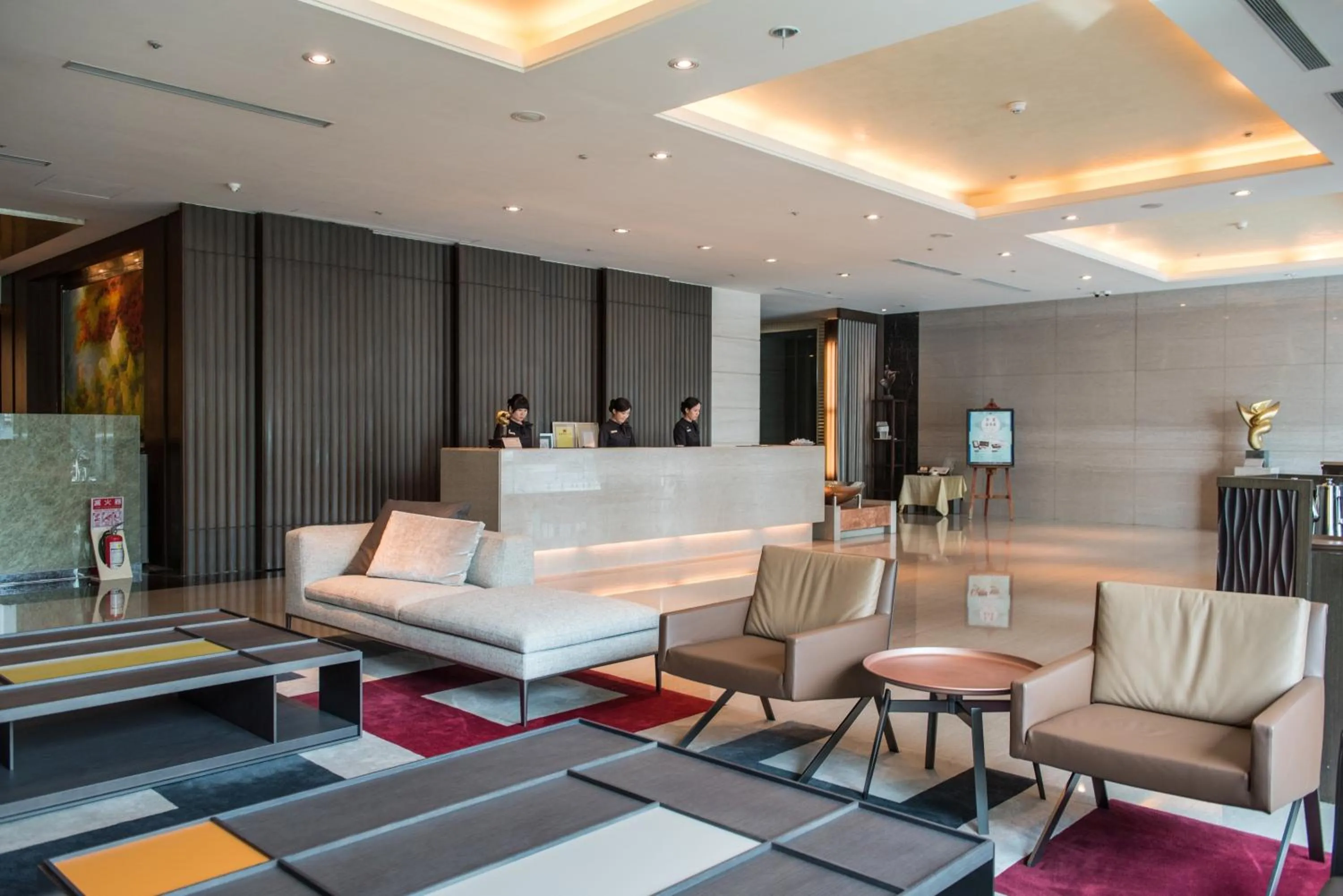Lobby or reception in Taipung Suites