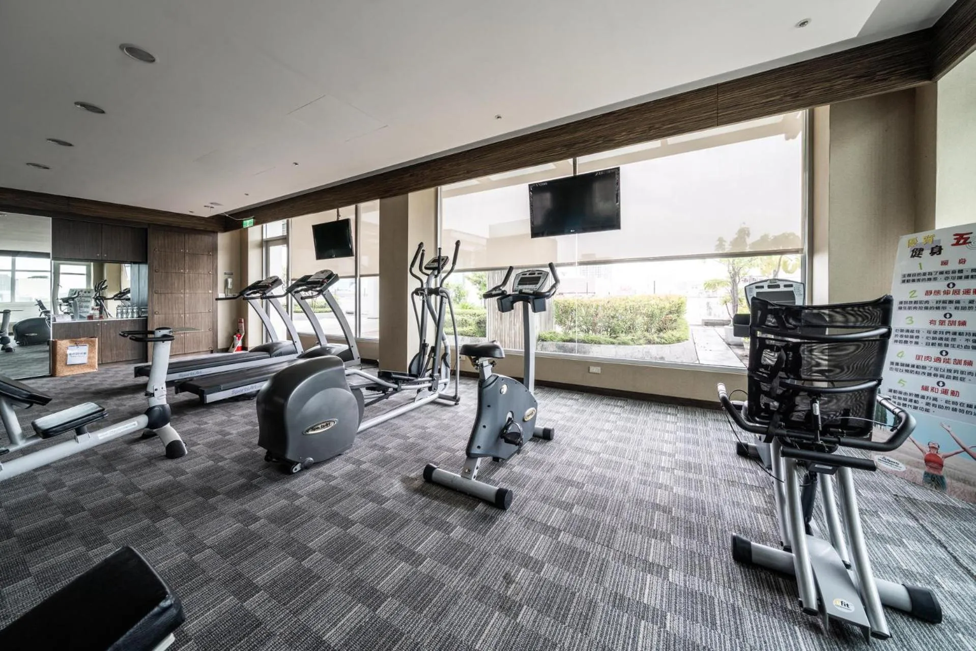 Fitness centre/facilities in Taipung Suites