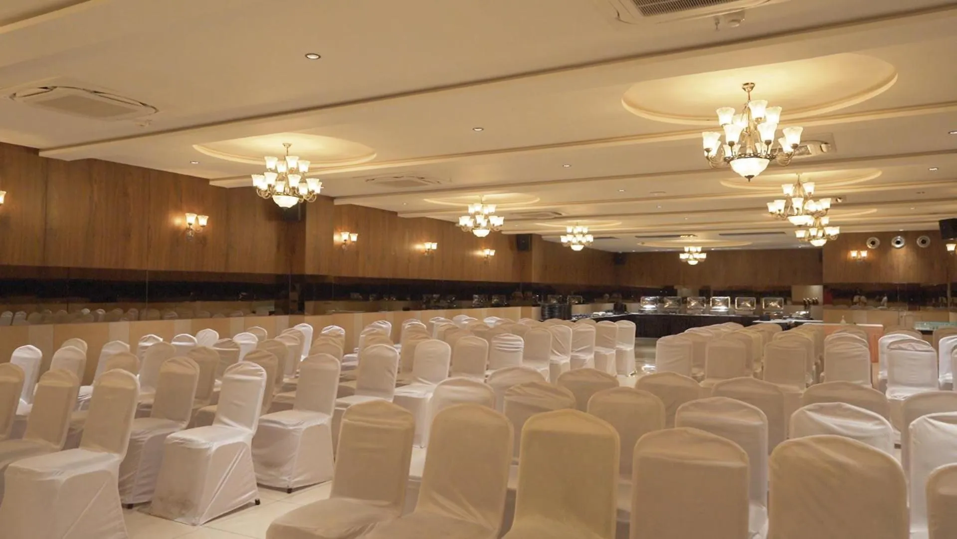 Banquet/Function facilities in Pride Resort, Rajkot