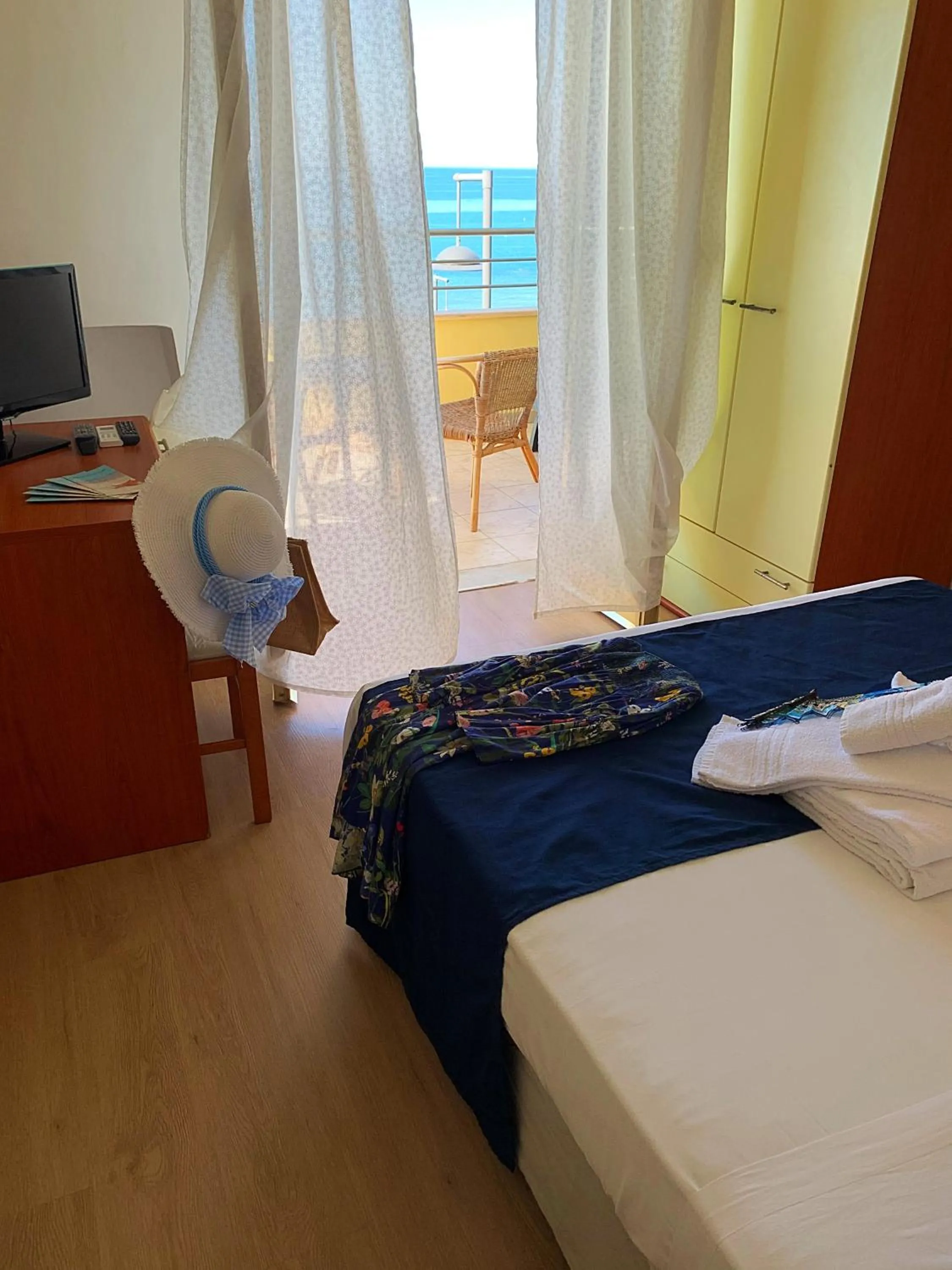 View (from property/room), Bed in Hotel Panoramico