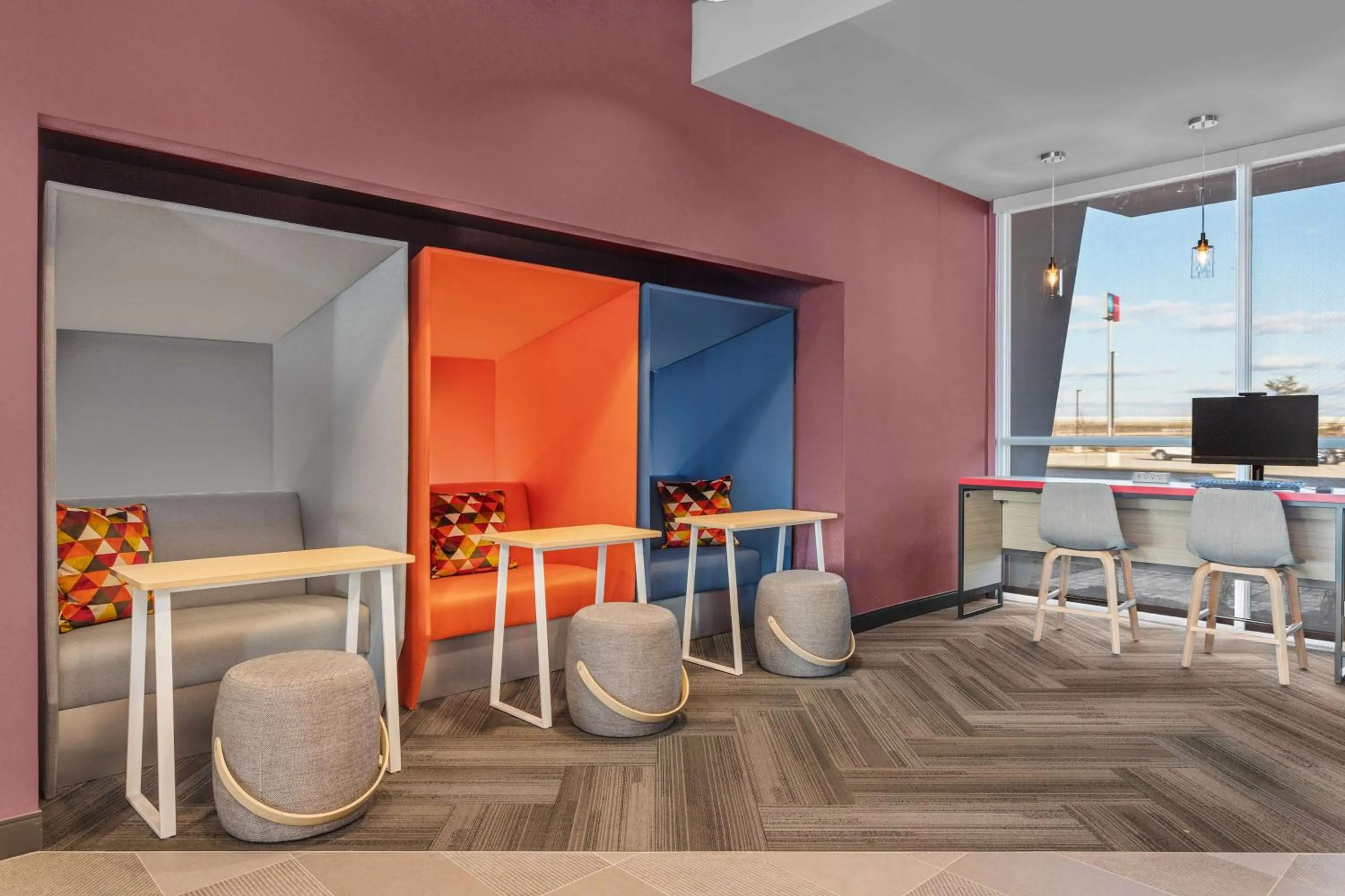 Meeting/conference room in Tru By Hilton Janesville