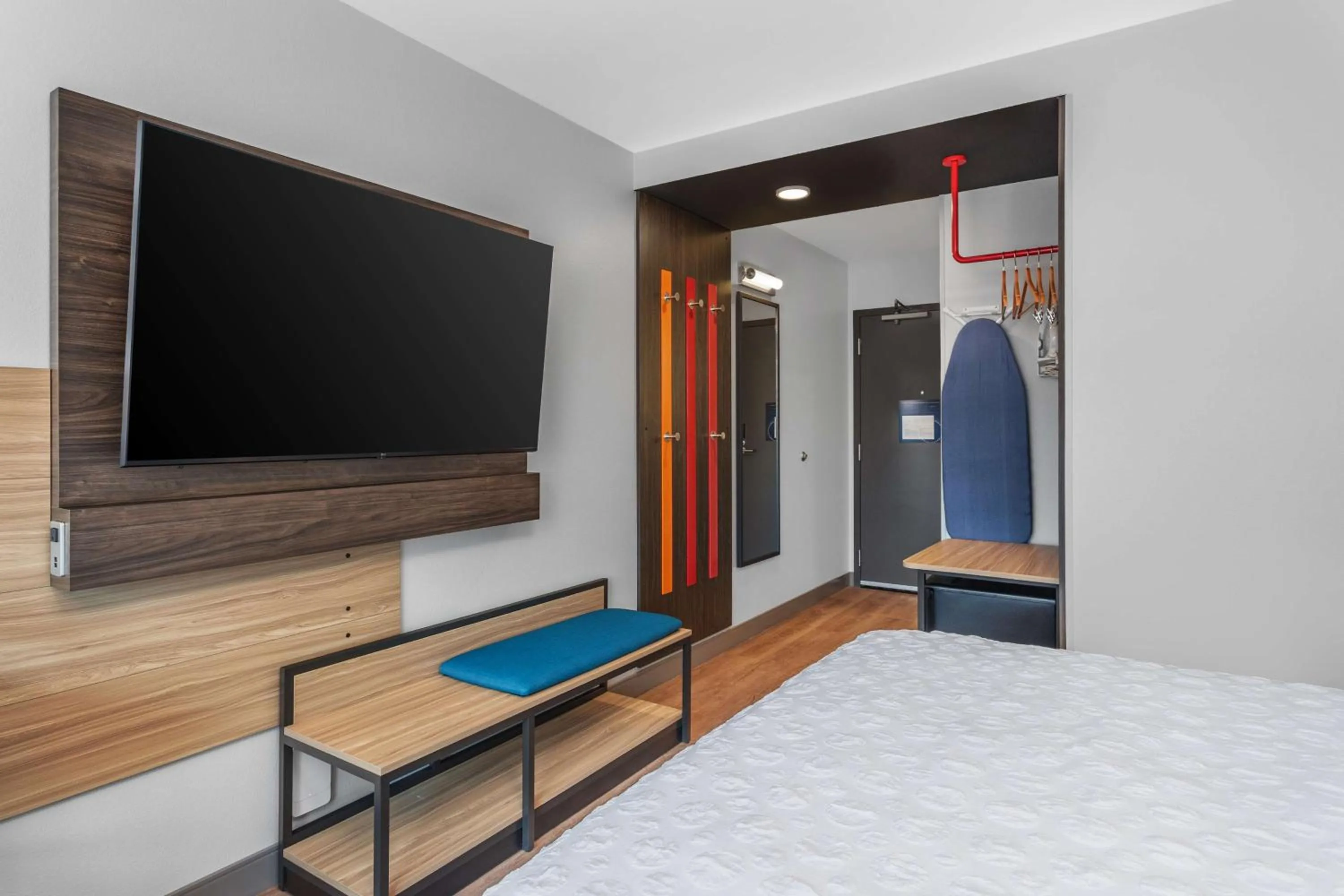 Bed in Tru By Hilton Janesville