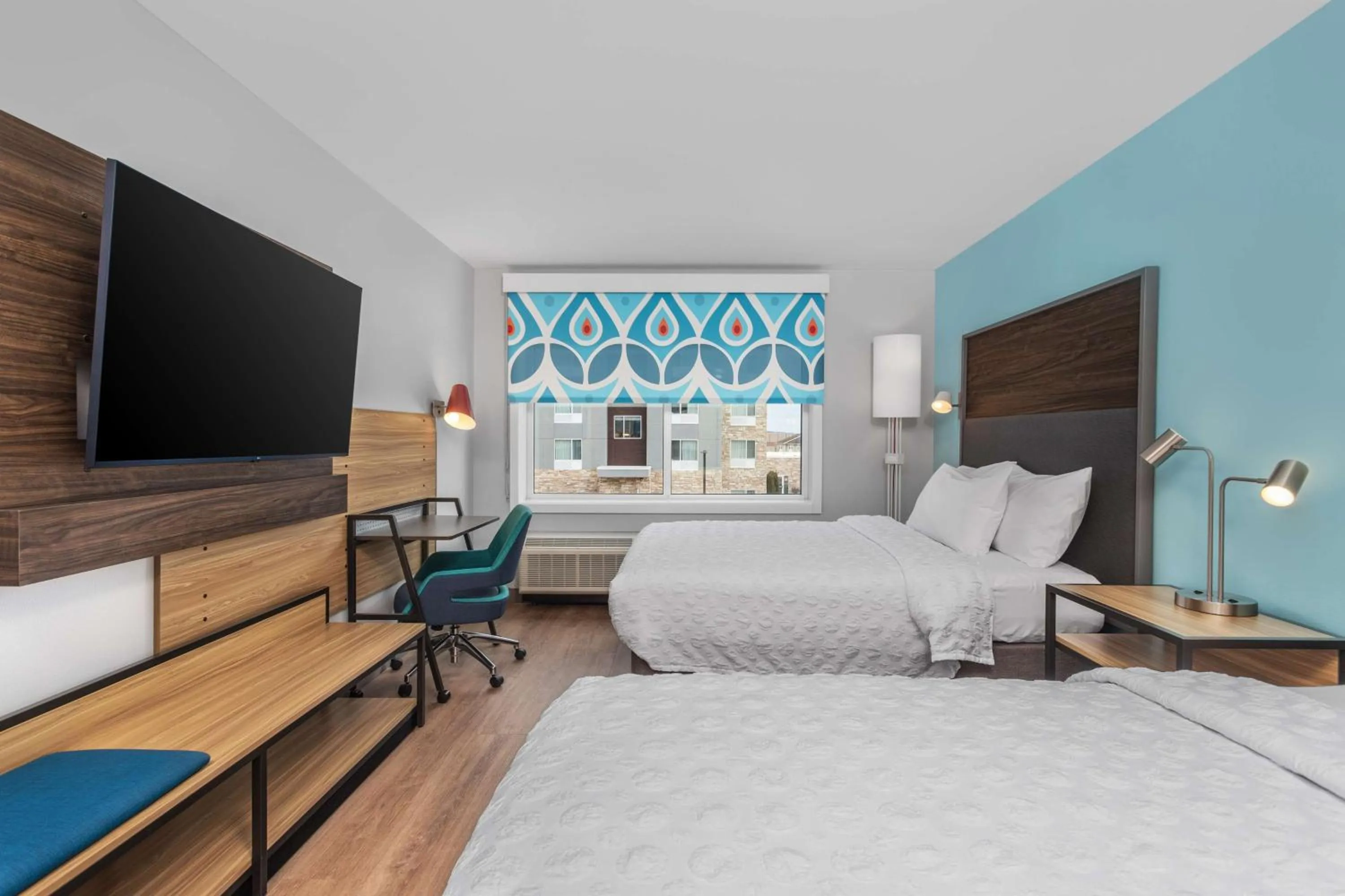 Bed in Tru By Hilton Janesville