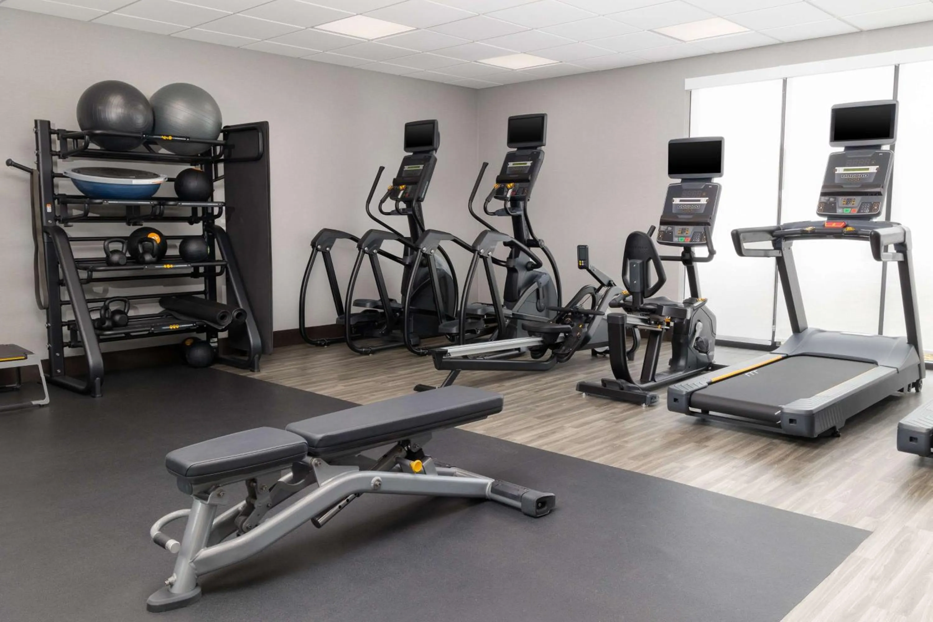 Fitness centre/facilities in Hampton Inn & Suites Porter Ranch Los Angeles