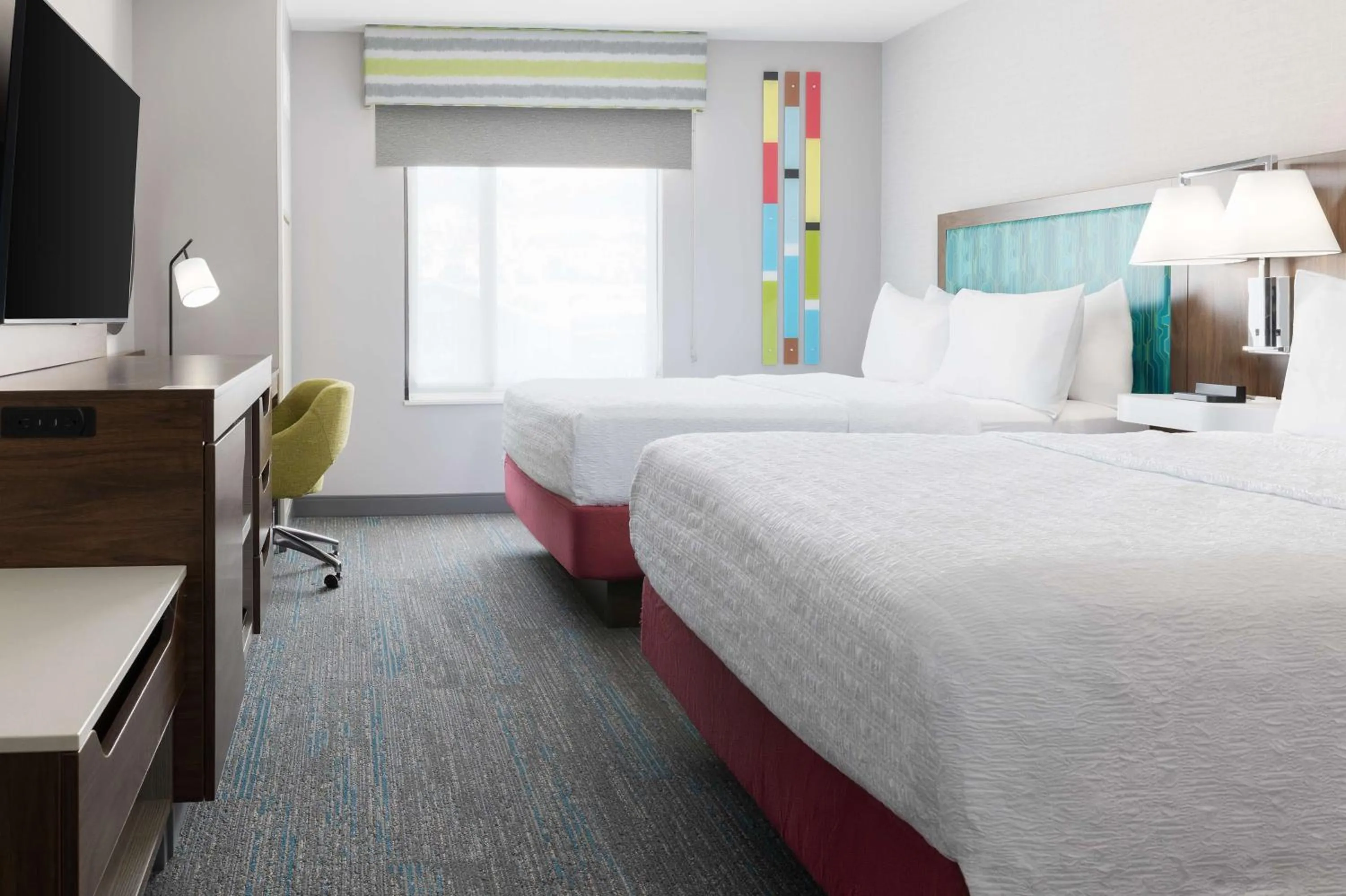 Bed in Hampton Inn & Suites Porter Ranch Los Angeles