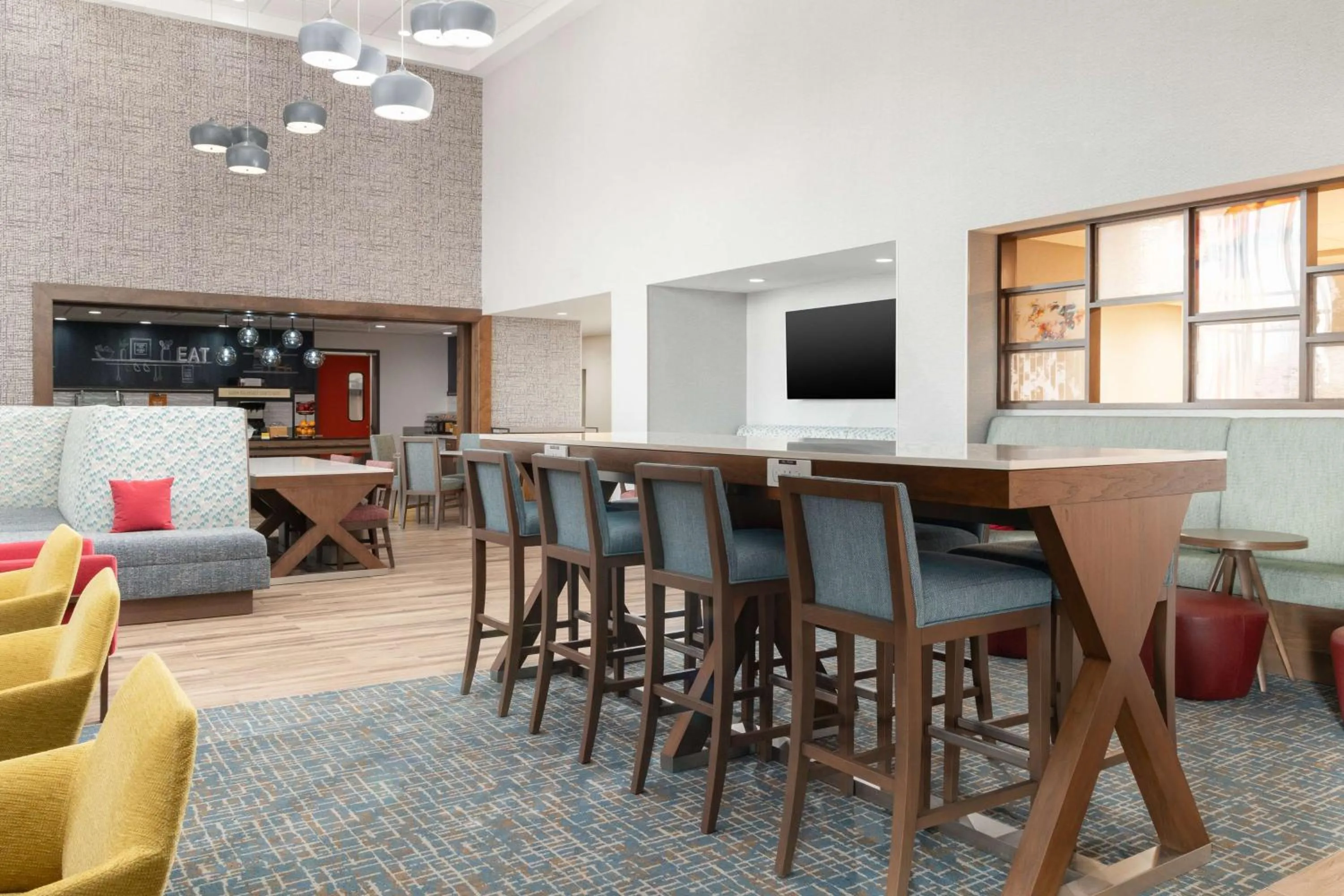 TV and multimedia in Hampton Inn & Suites Porter Ranch Los Angeles