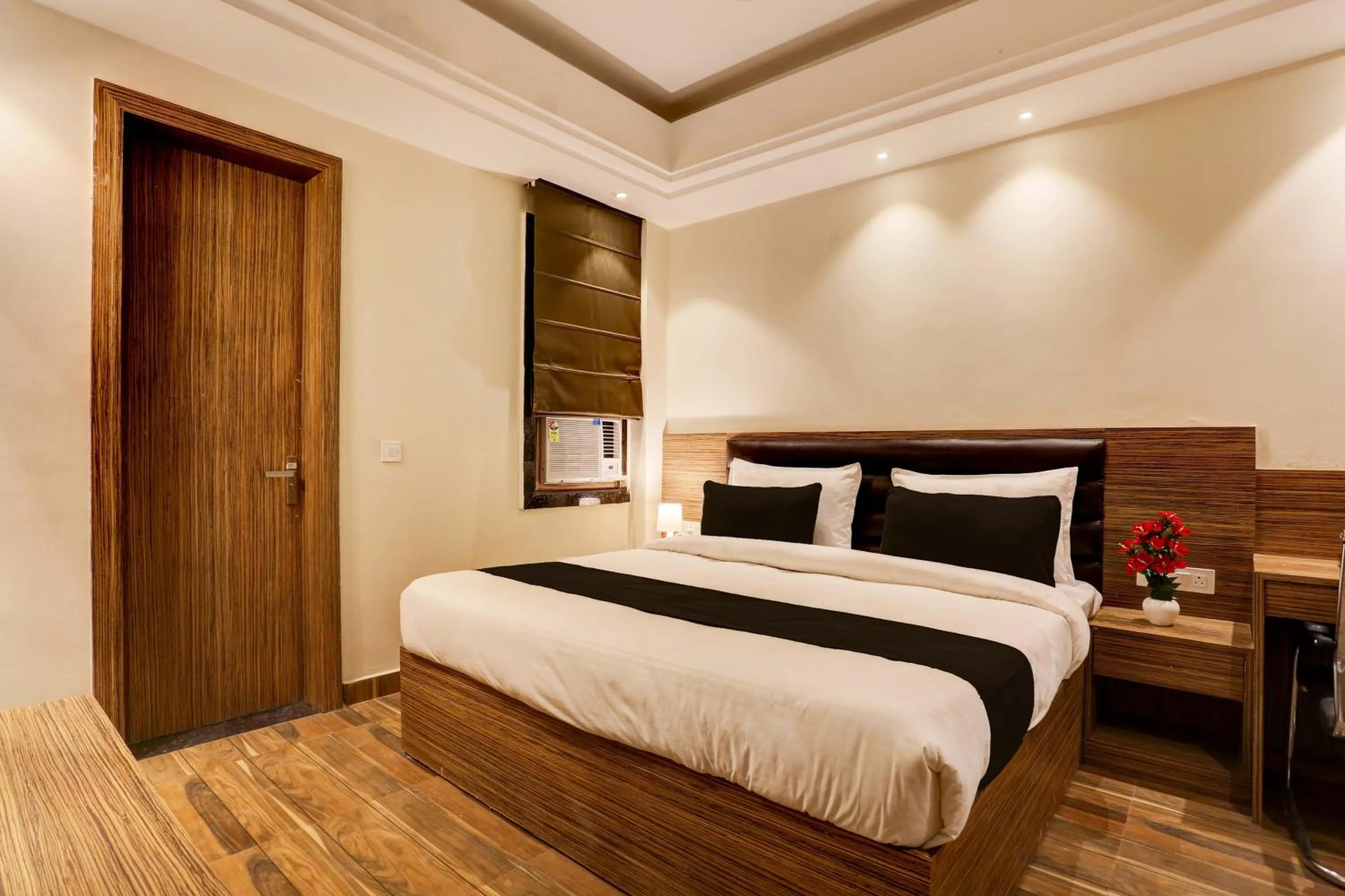 Bedroom, Bed in Super Collection O Stargaze