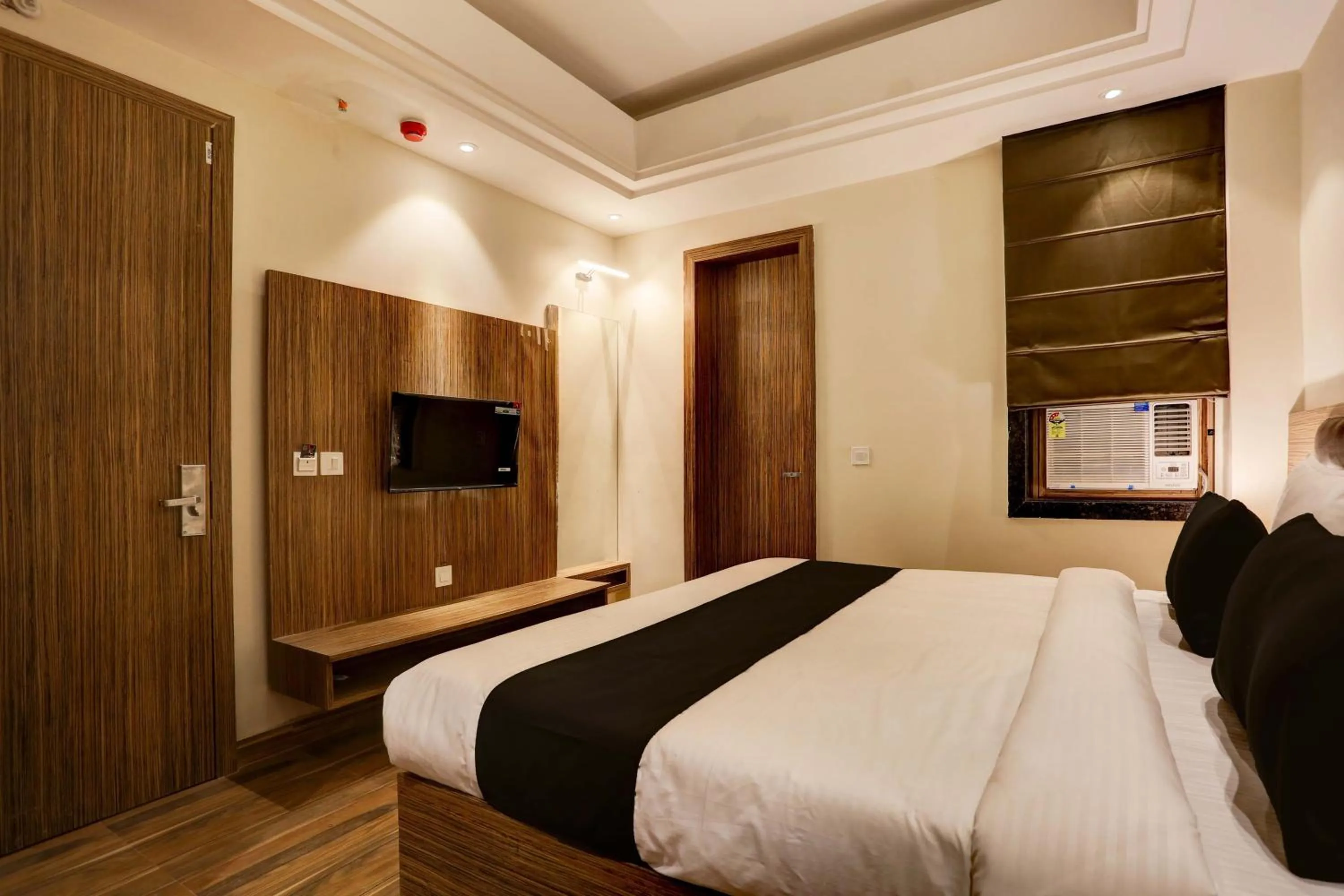 Bedroom, Bed in Super Collection O Stargaze