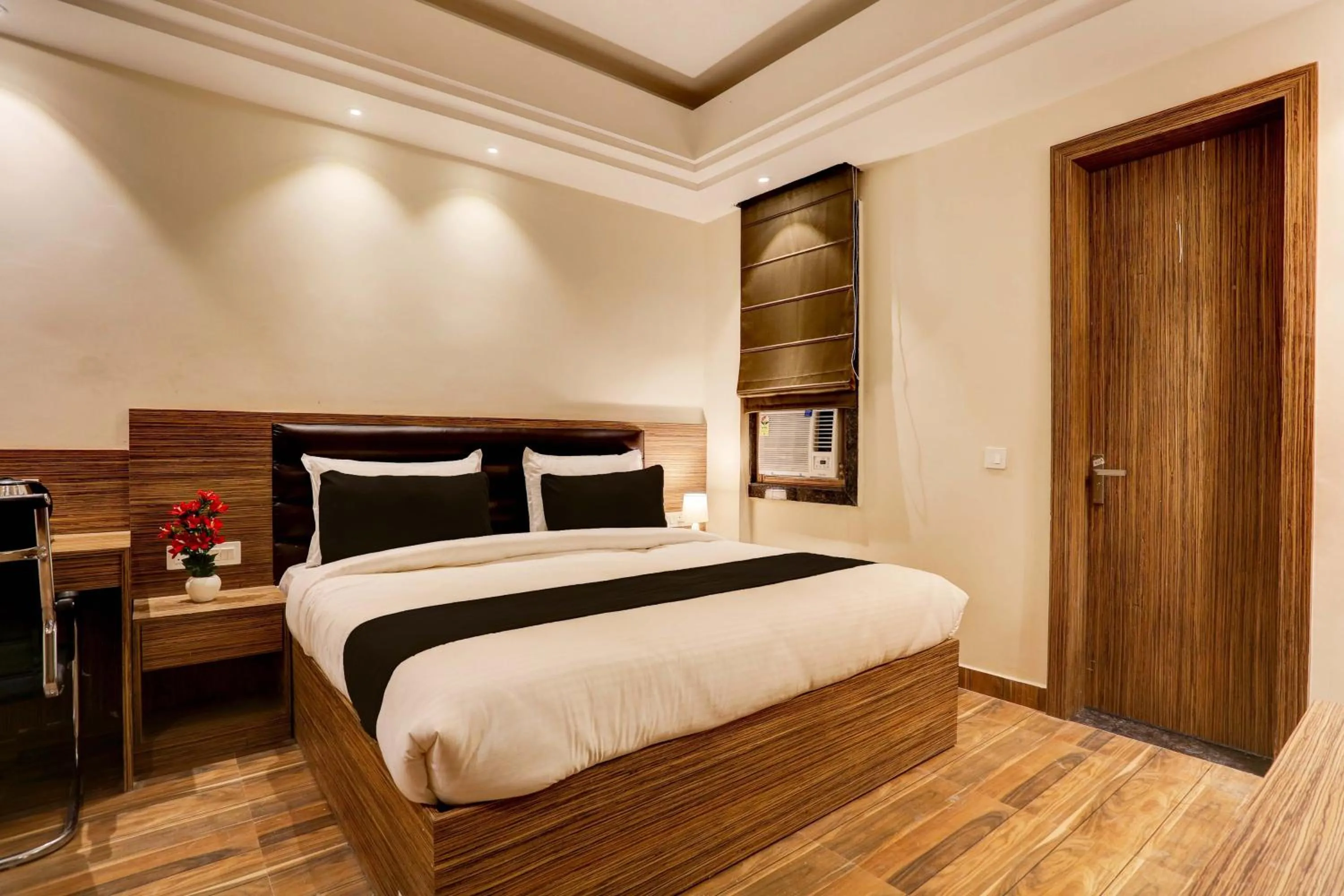 Bedroom, Bed in Super Collection O Stargaze