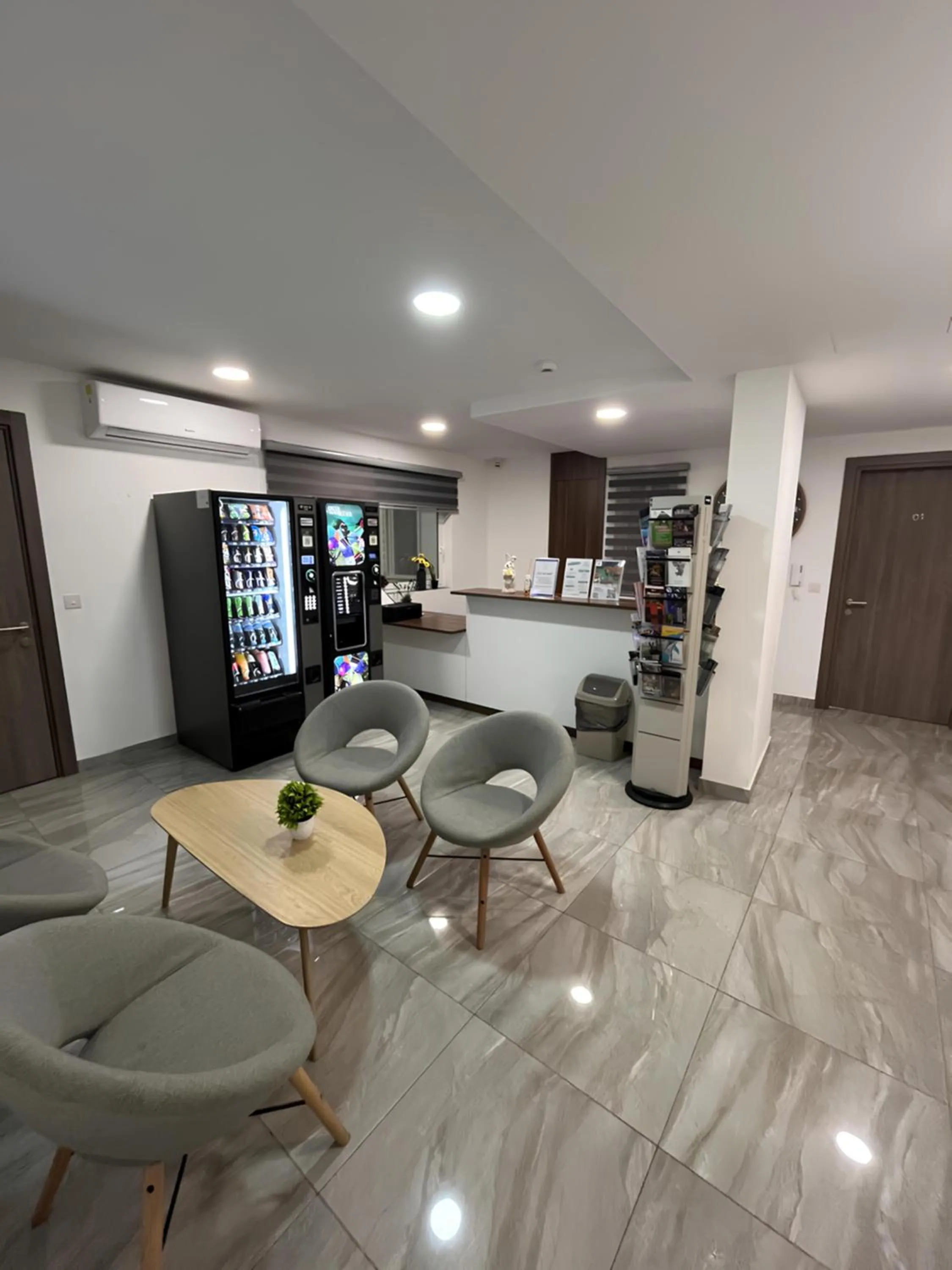 Lobby or reception in Elise Apartments