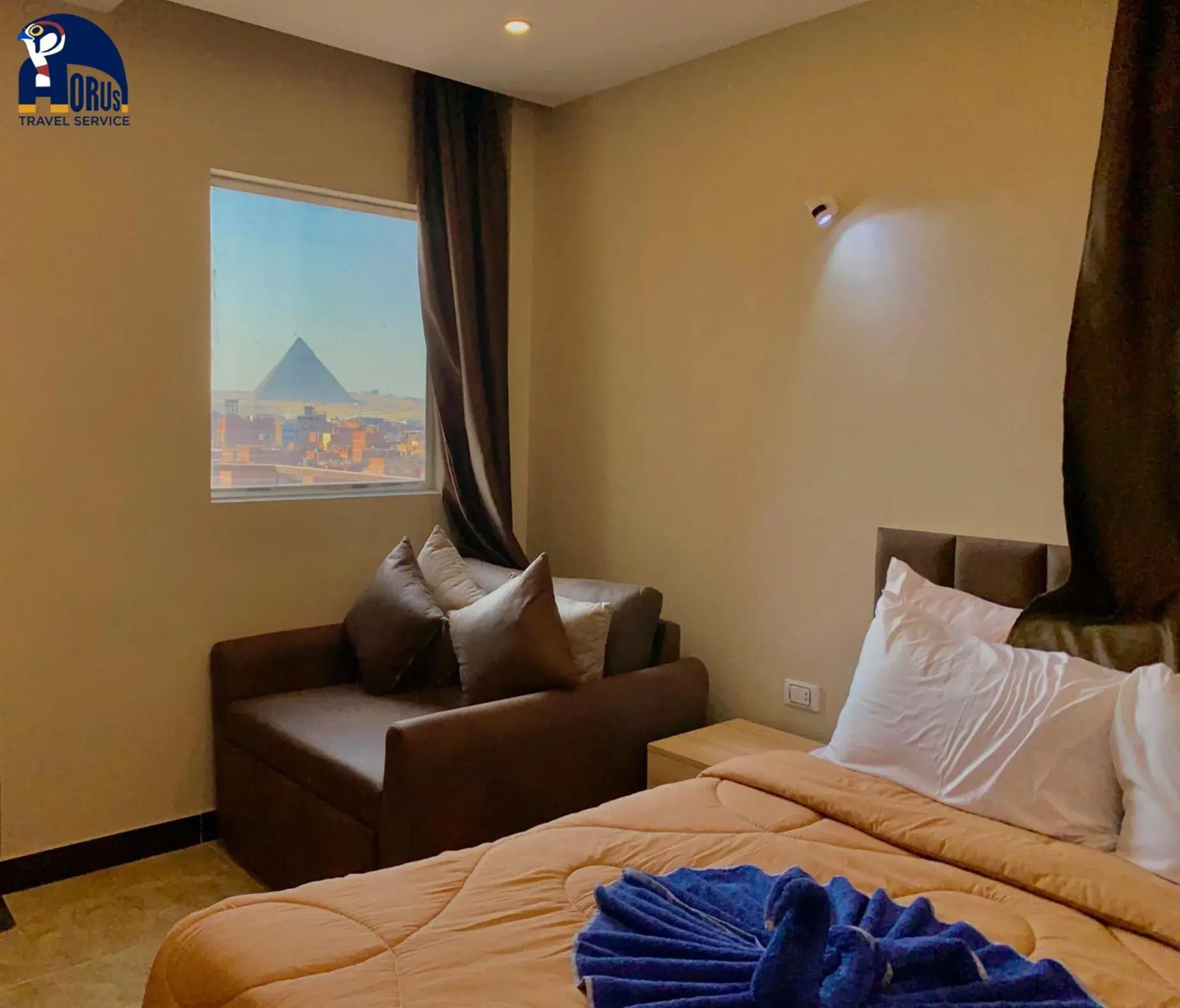 Family Room with Balcony and Pyramids View in Horus Horizon INN Pyramids View Family Room with Balcony and Pyramids View in Horus Horizon INN Pyramids View
