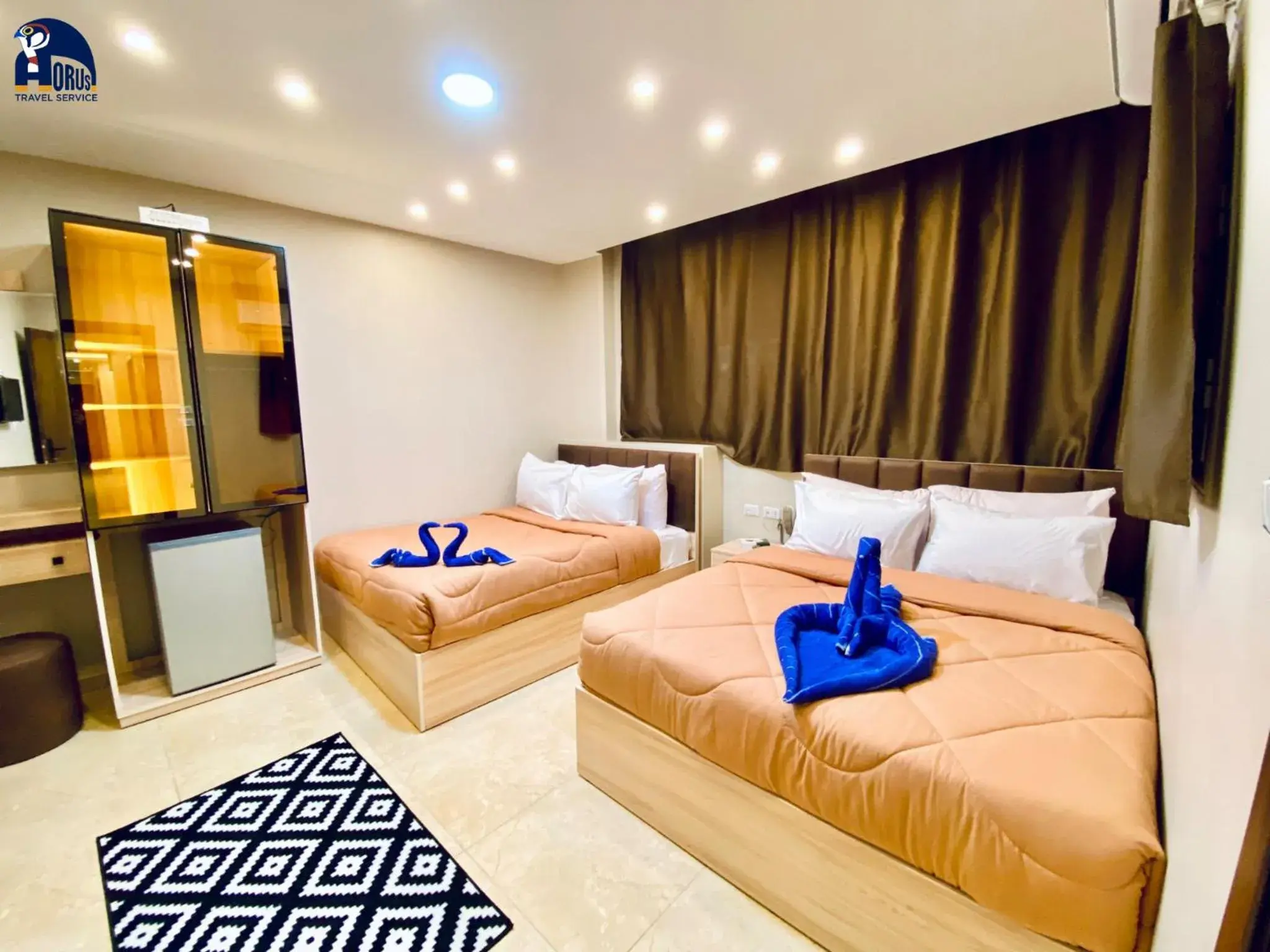 Deluxe Quadruple Room in Horus Horizon INN Pyramids View Deluxe Quadruple Room in Horus Horizon INN Pyramids View