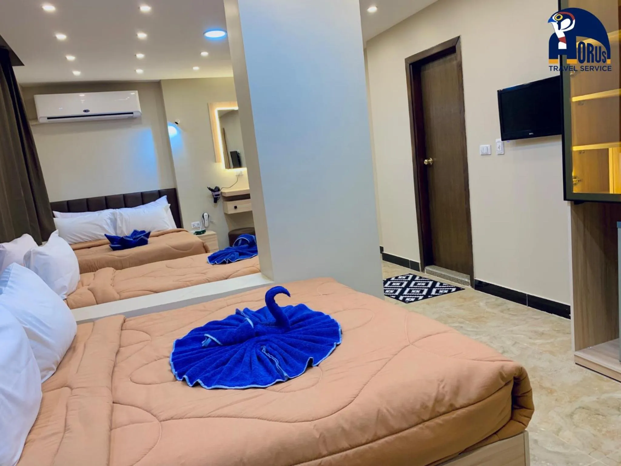 Horus Horizon INN Pyramids View