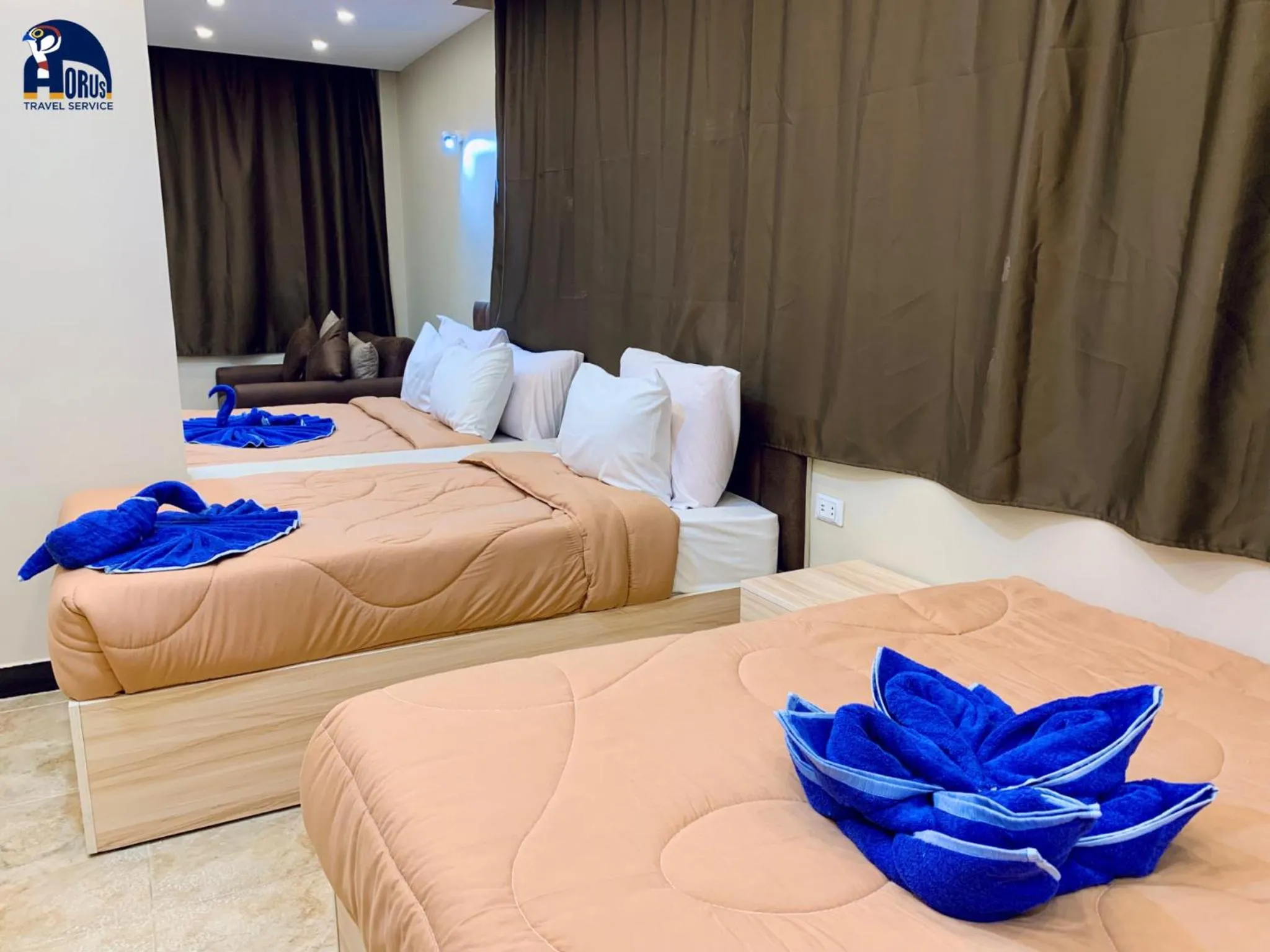 Horus Horizon INN Pyramids View