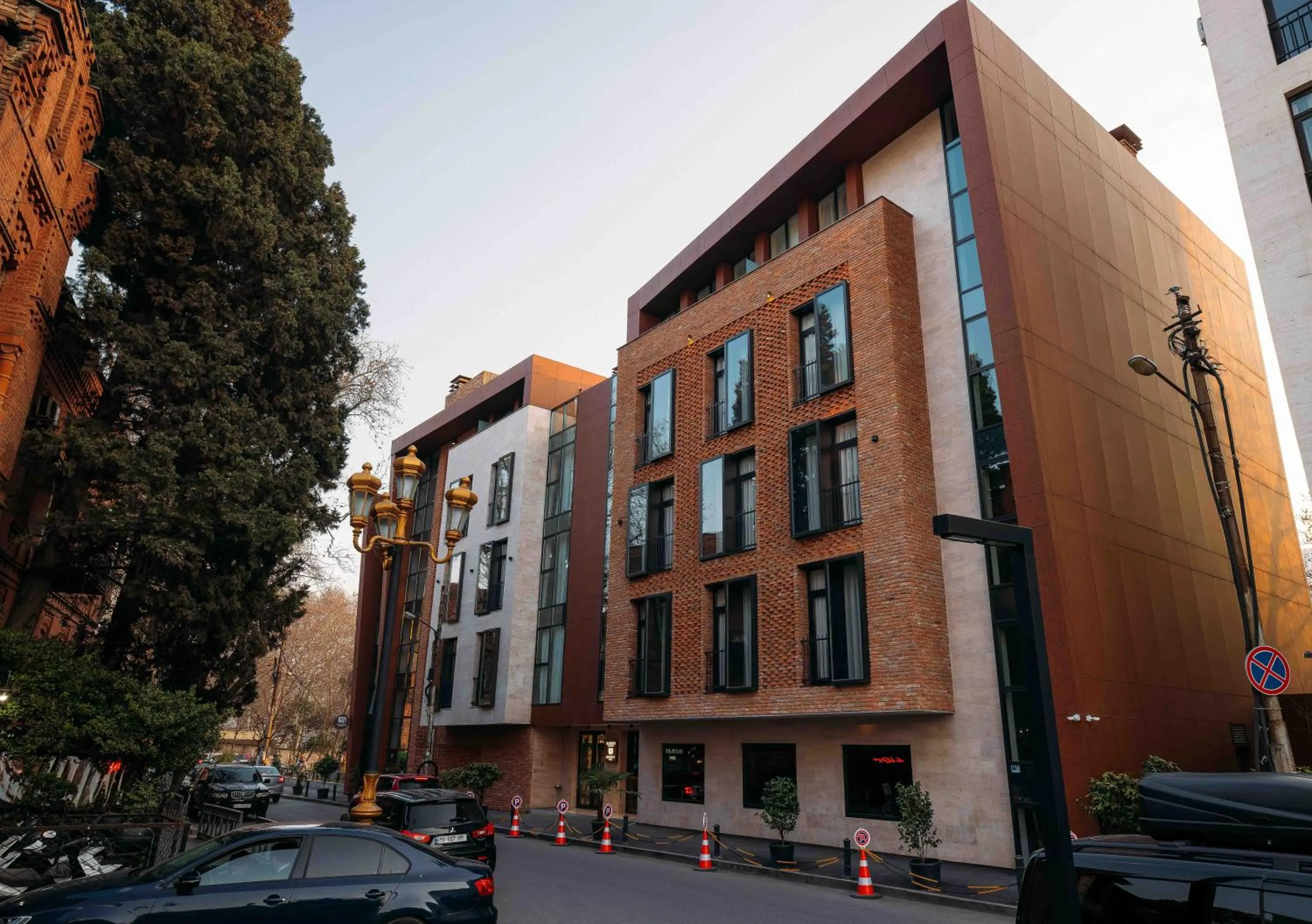 Property building in Hotel Monday by DNT Group