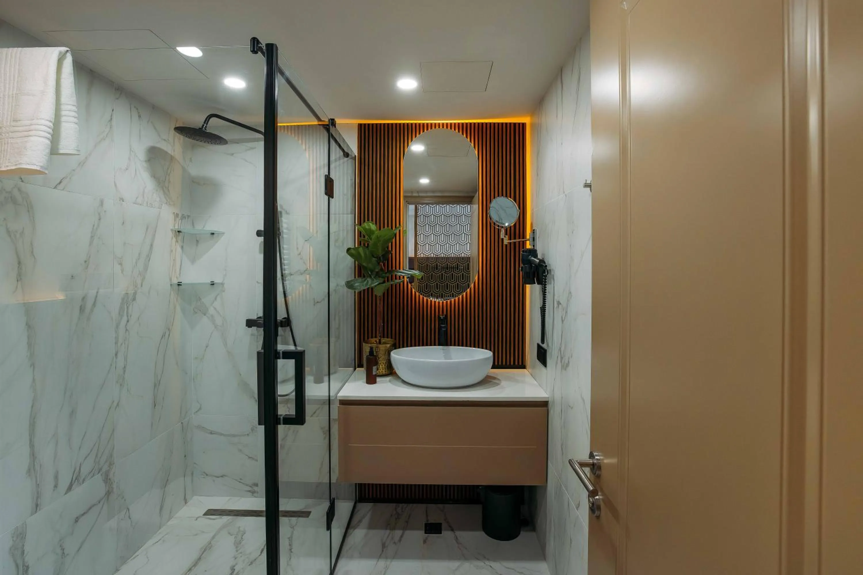 Bathroom in Hotel Monday by DNT Group