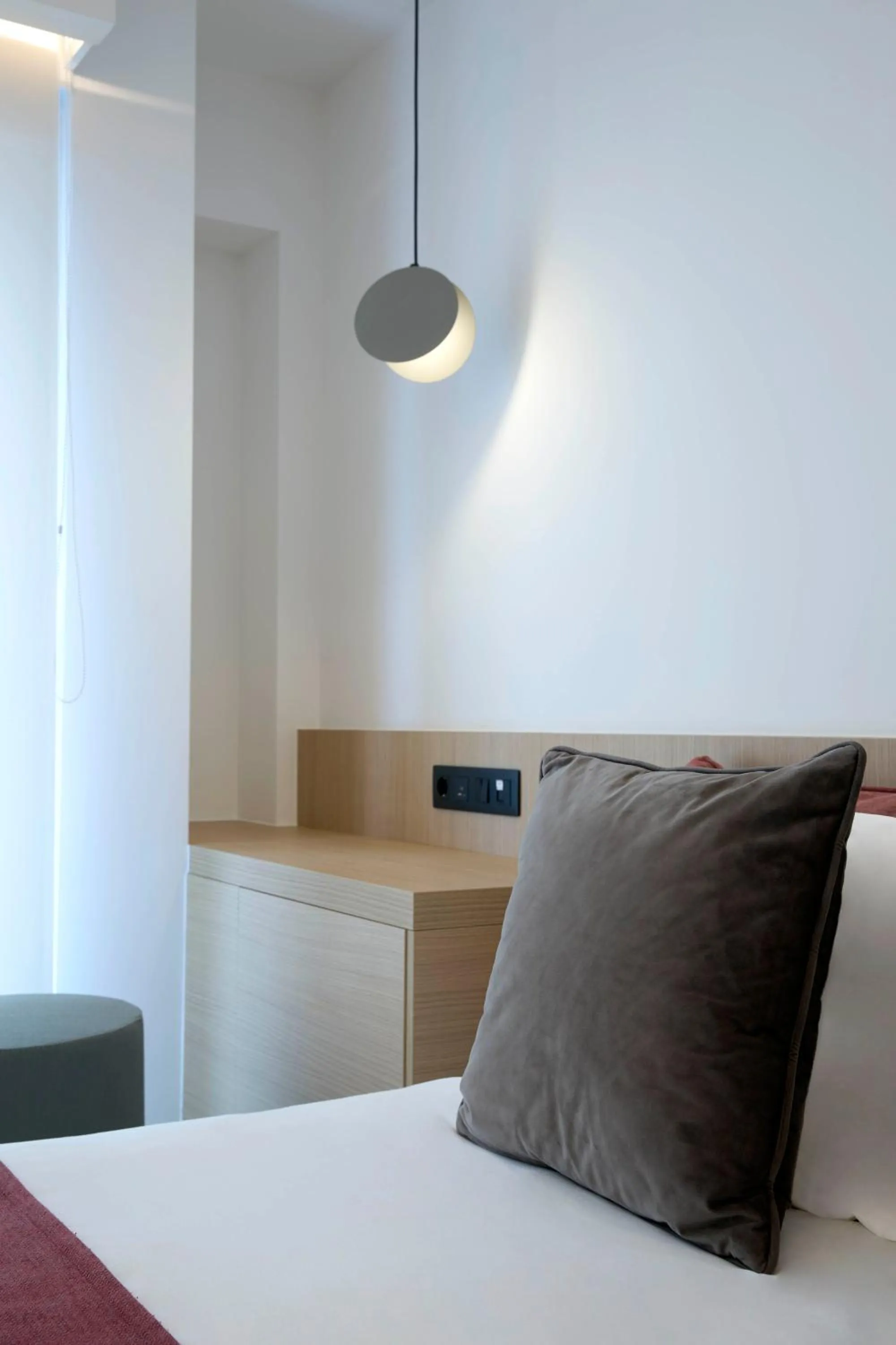 Bed in Twinn Downtown Piraeus, Santikos Collection