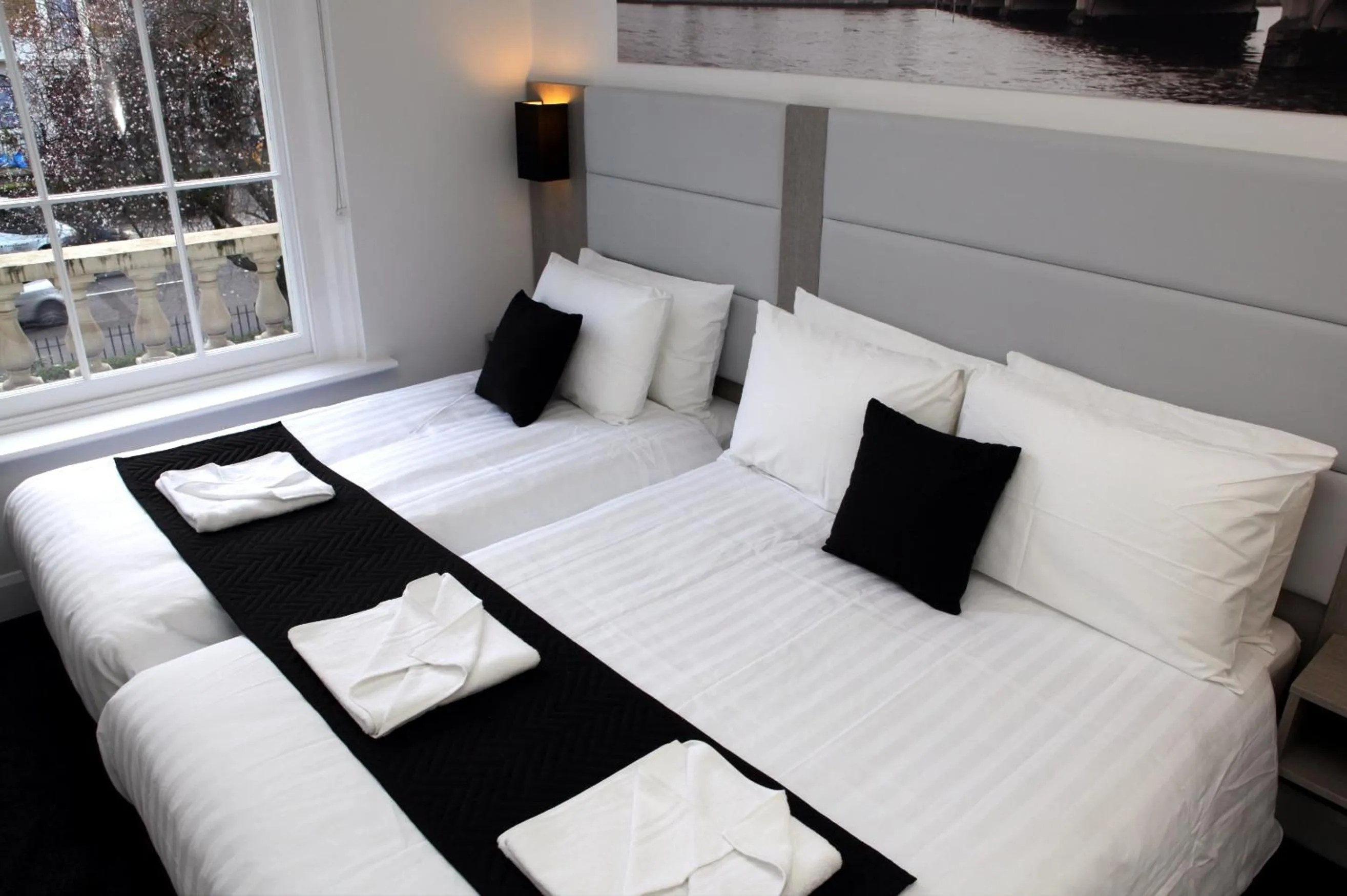 Photo of the whole room, Bed in The Omega Hotel