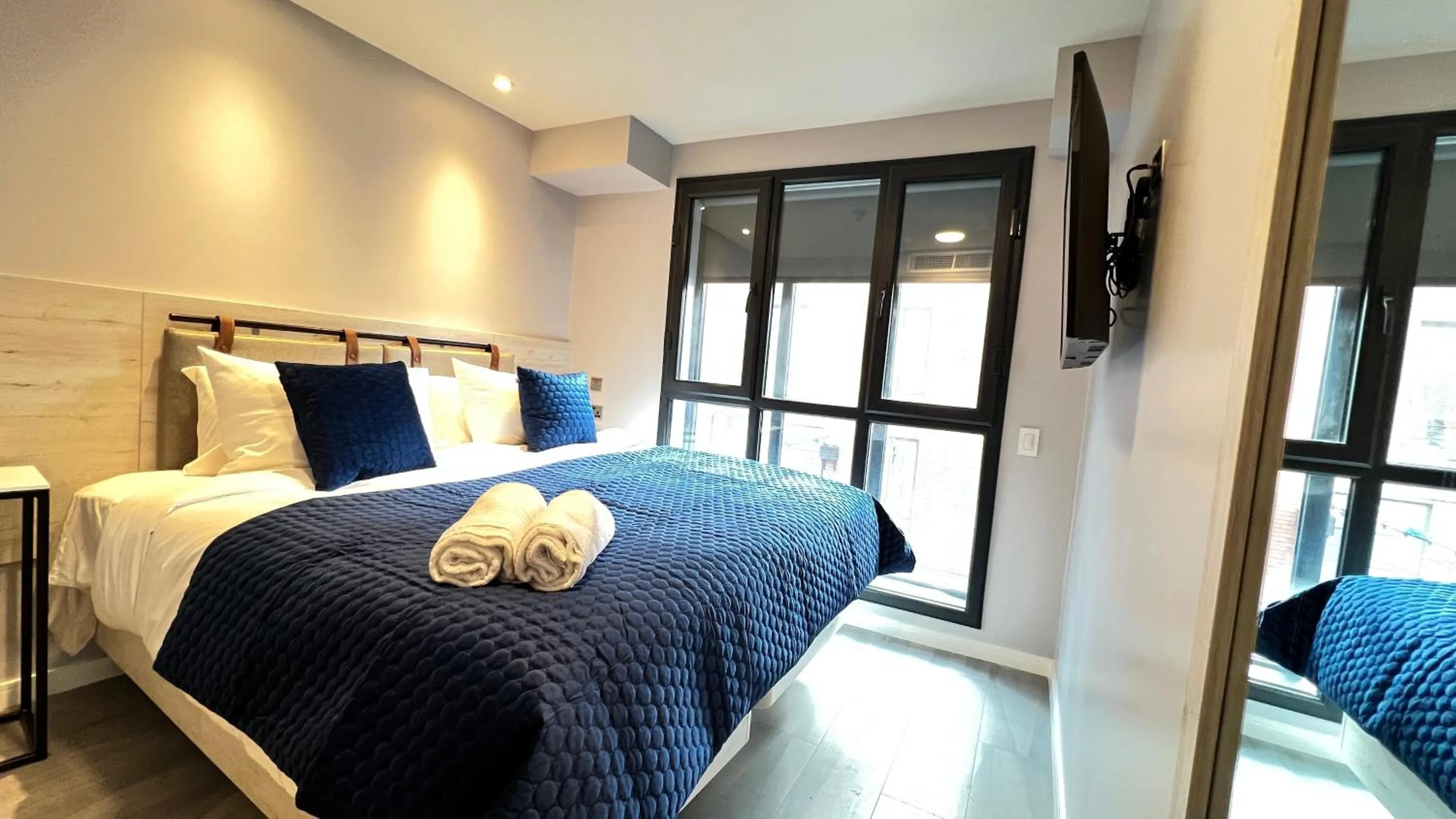 Bedroom, Bed in Wellington Temple Bar