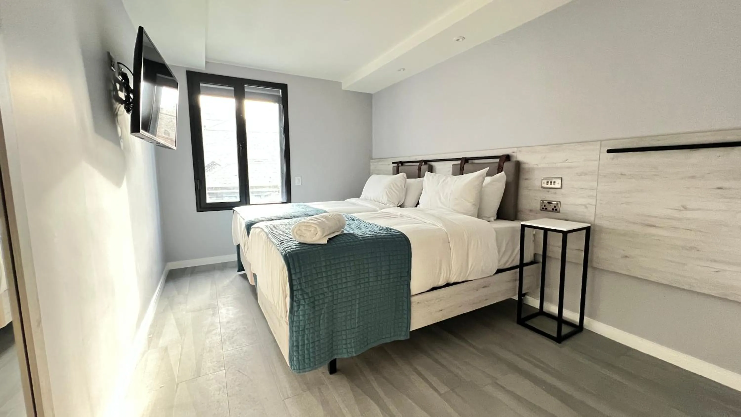 Bedroom, Bed in Wellington Temple Bar