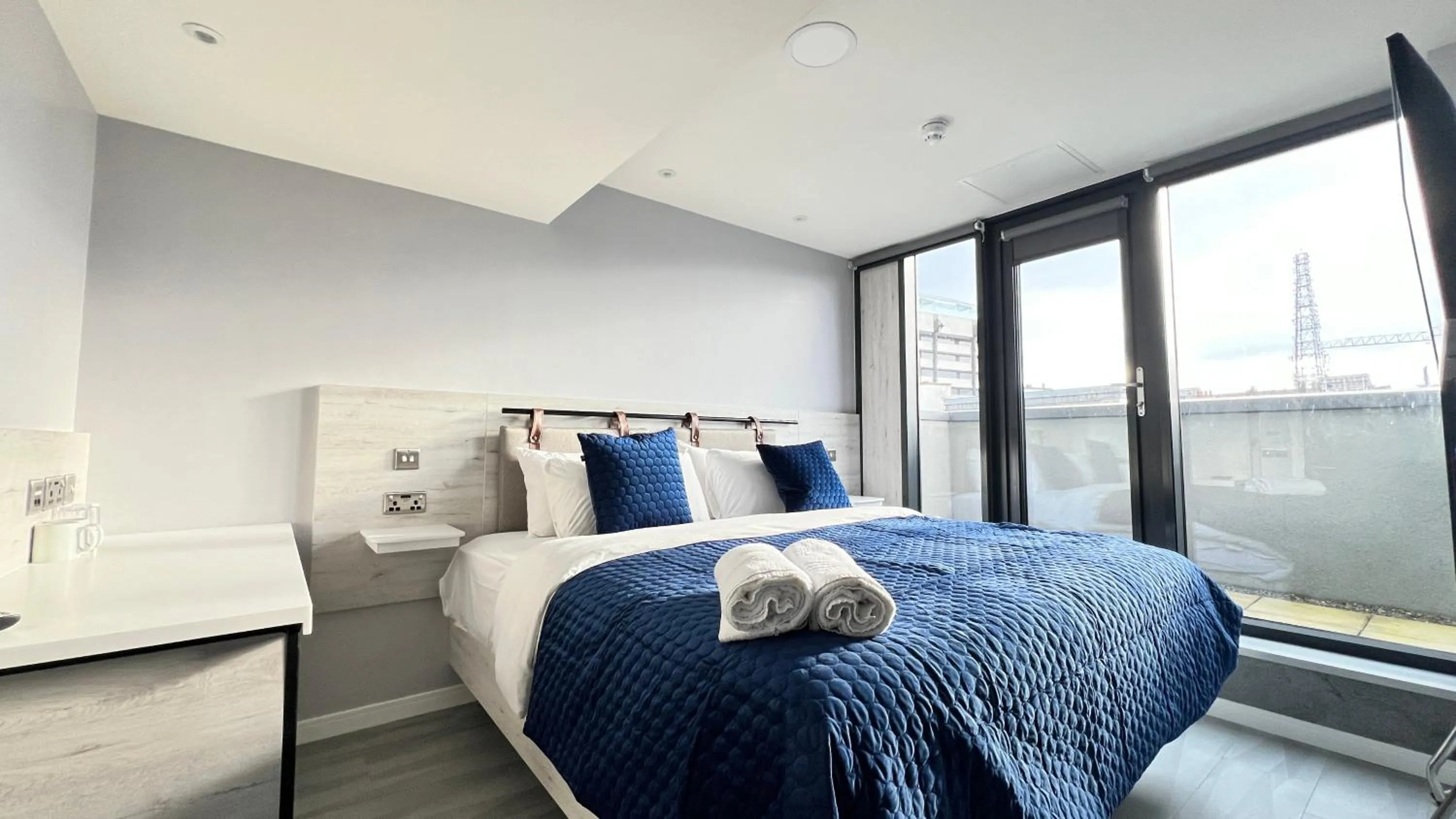 Bedroom, Bed in Wellington Temple Bar