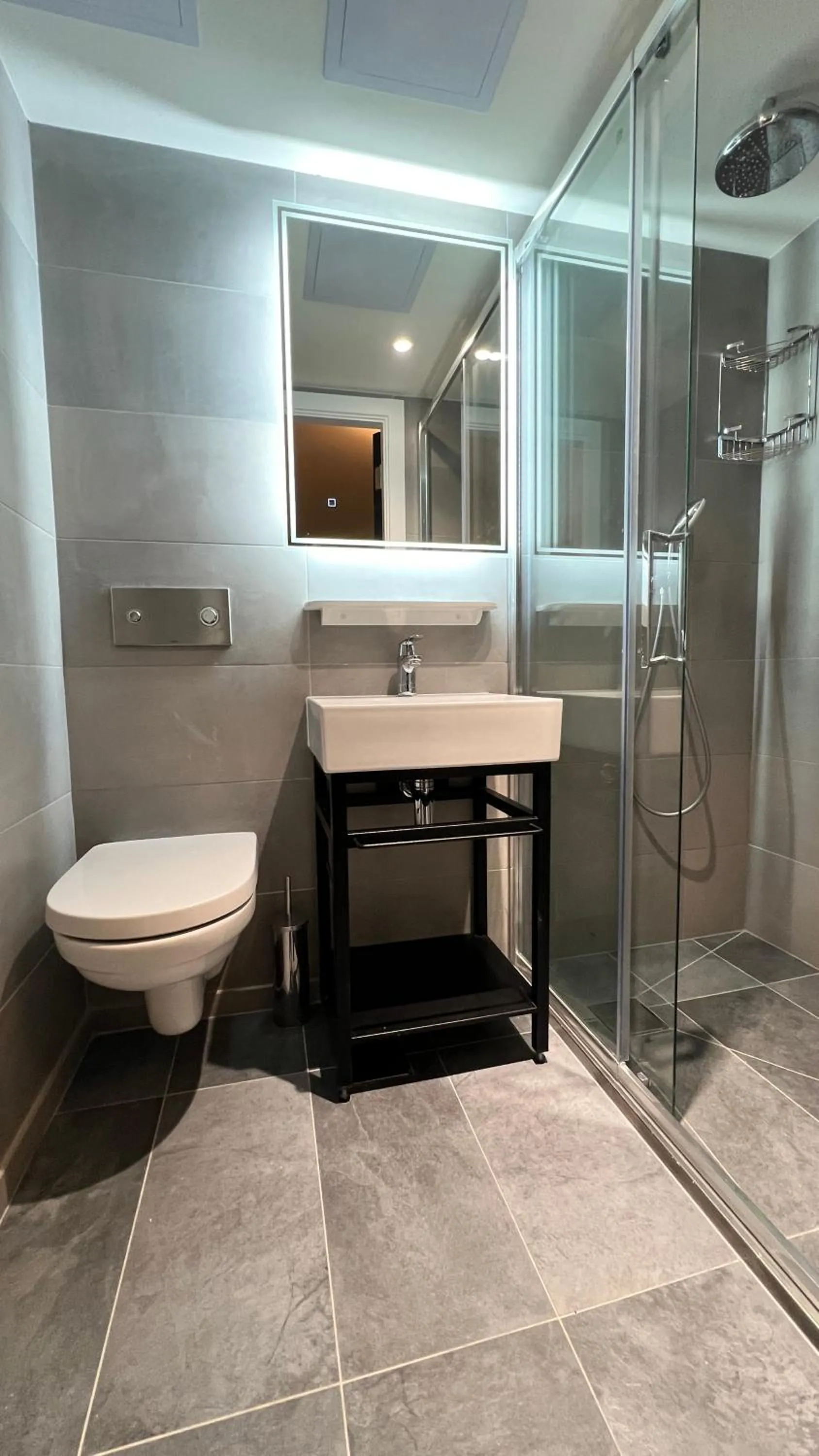 Bathroom in Wellington Temple Bar